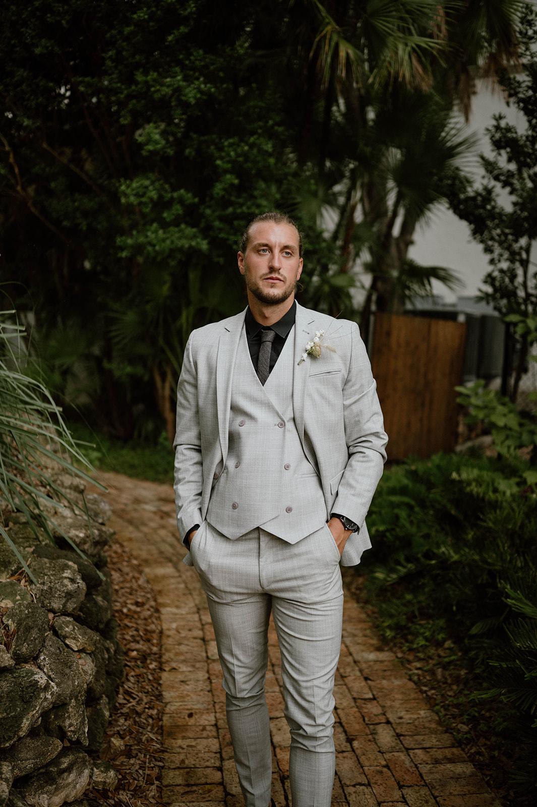 A Romantic Summer Wedding at Pan's Garden 40