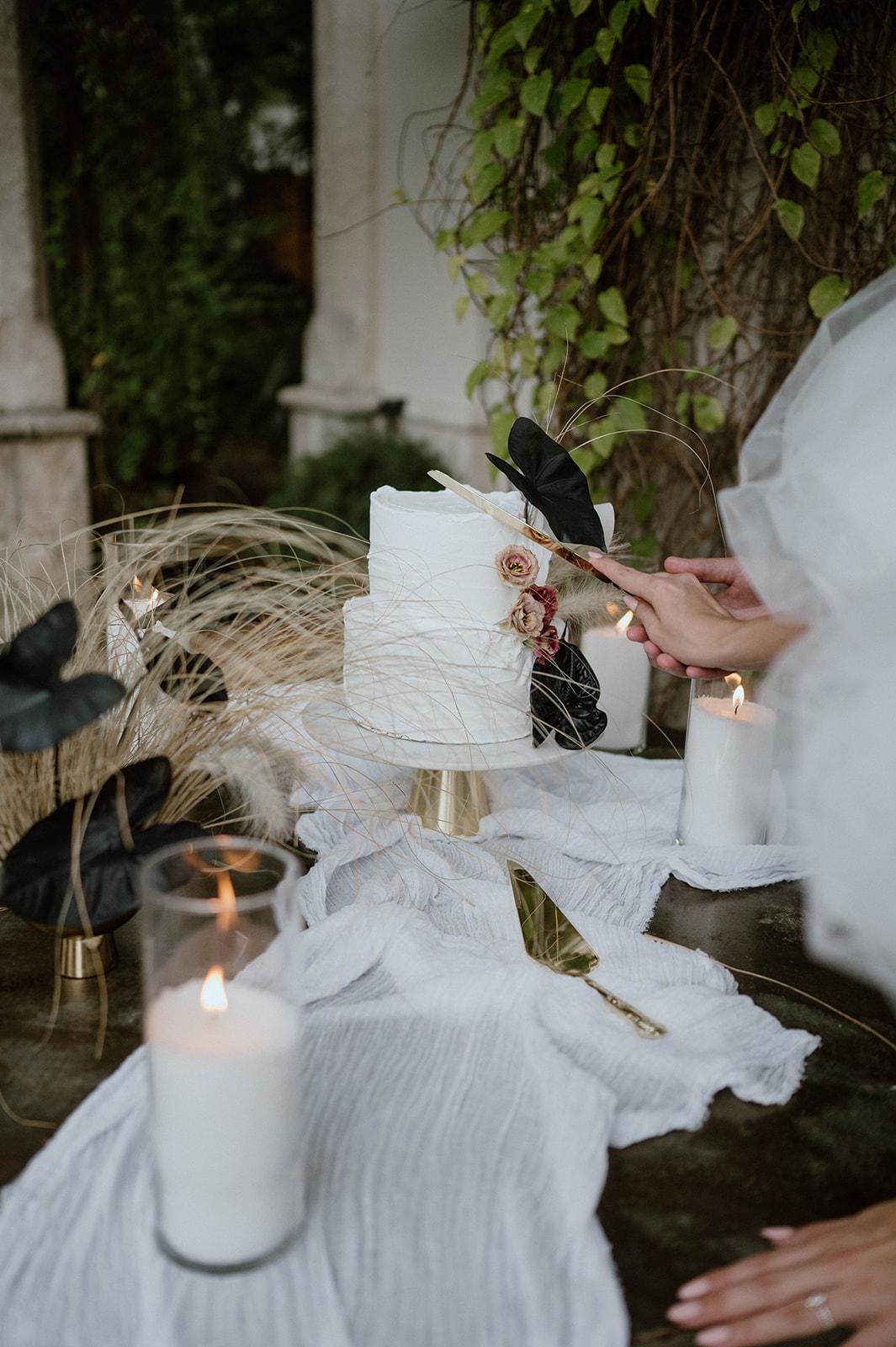 A Romantic Summer Wedding at Pan's Garden 29
