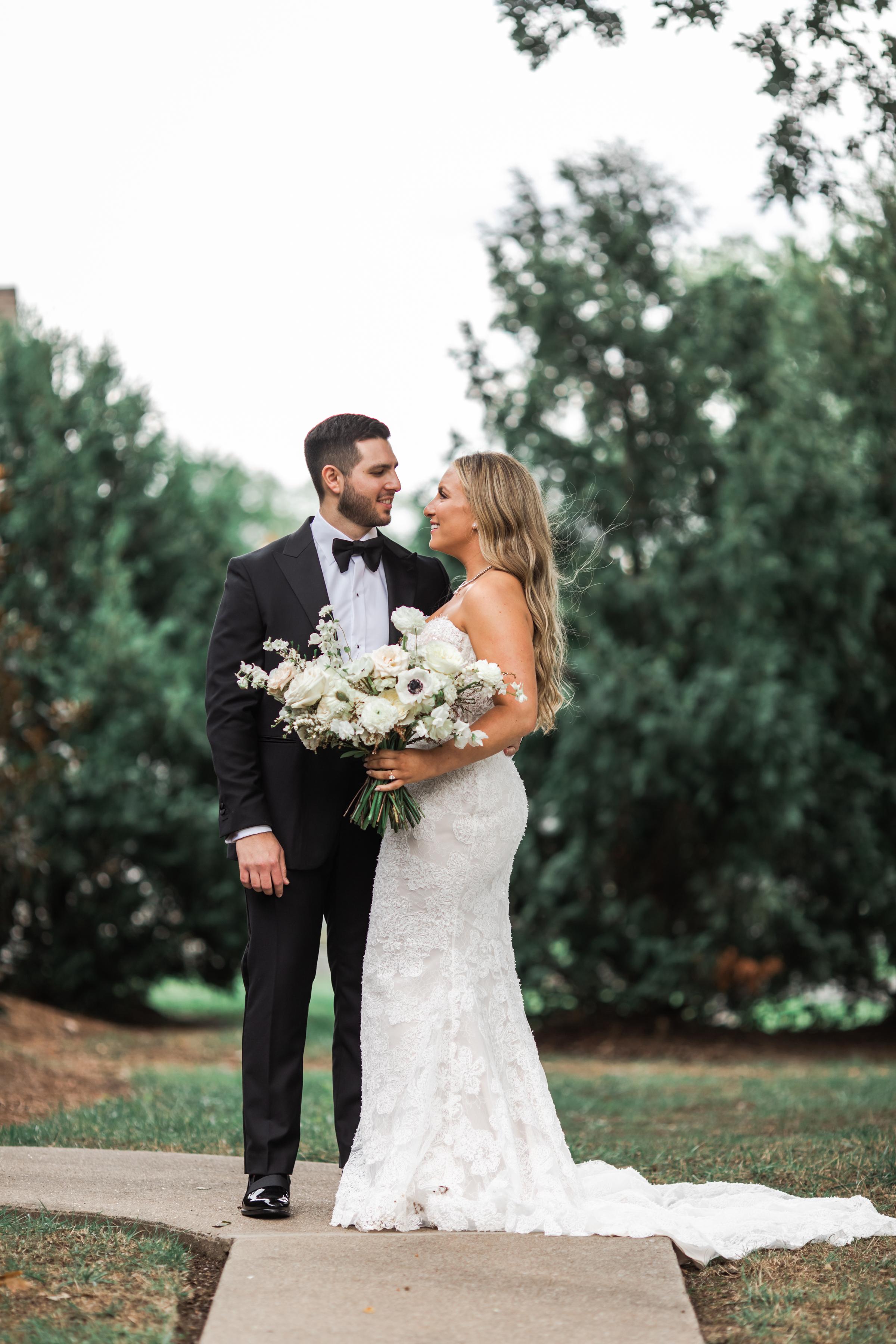 A Classic Summer Wedding at Saddle Woods Farm 9