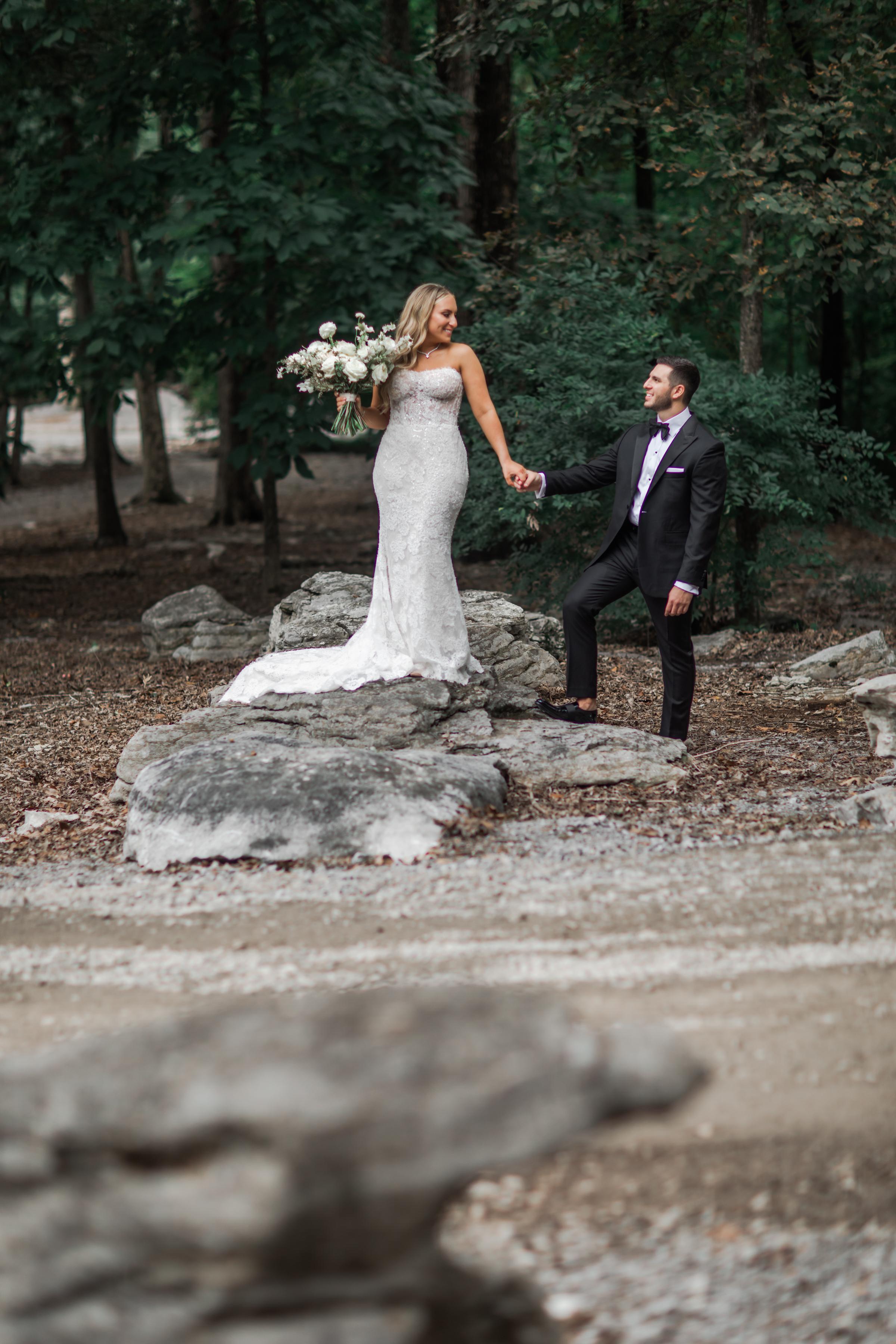 A Classic Summer Wedding at Saddle Woods Farm 15