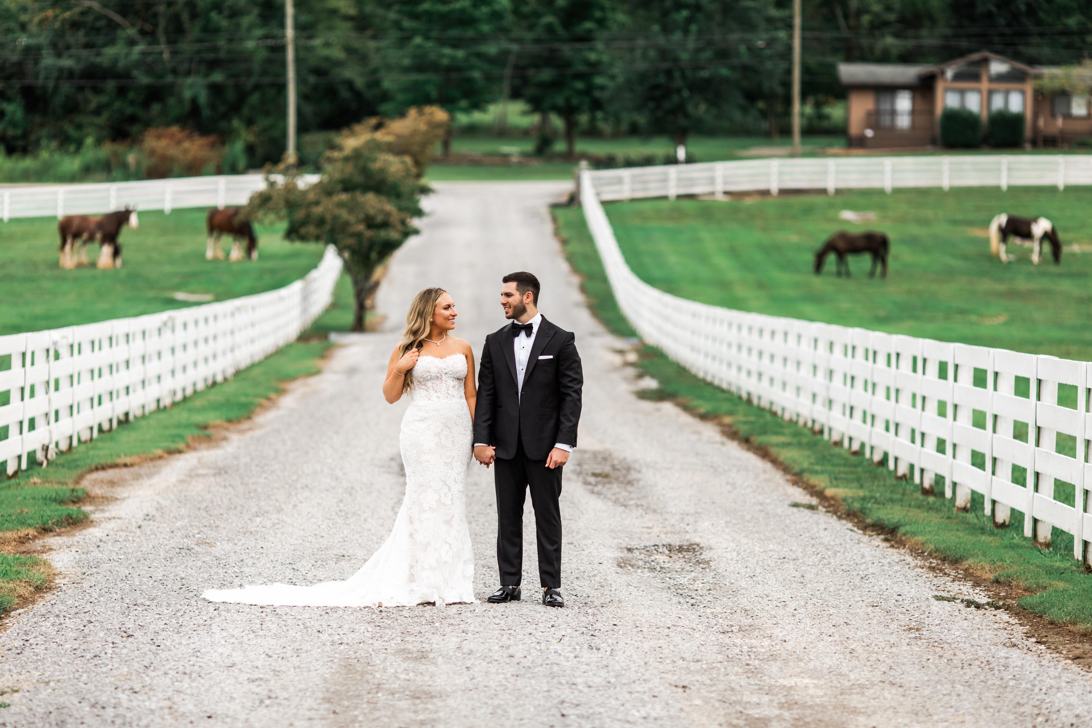 A Classic Summer Wedding at Saddle Woods Farm
