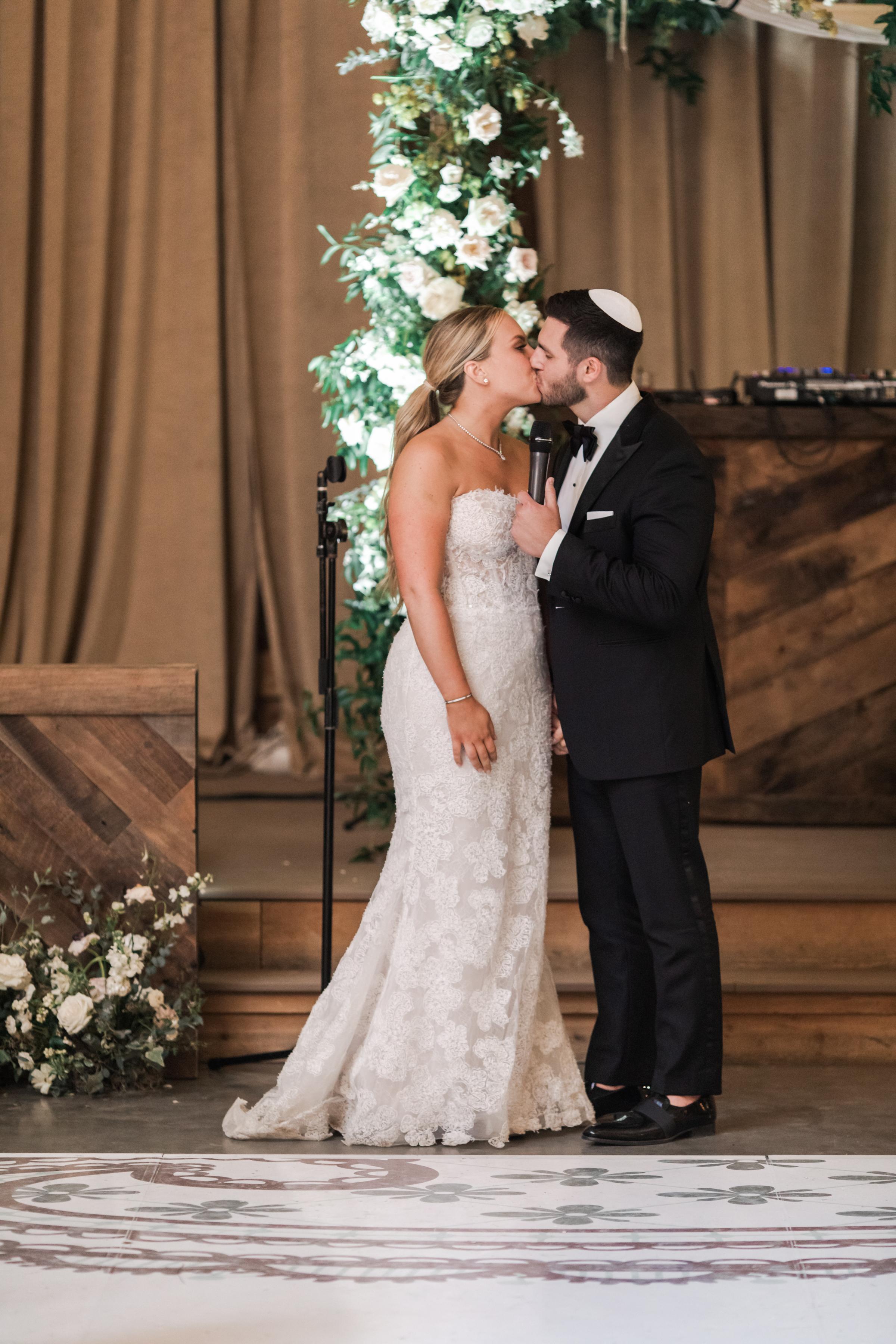 A Classic Summer Wedding at Saddle Woods Farm 34