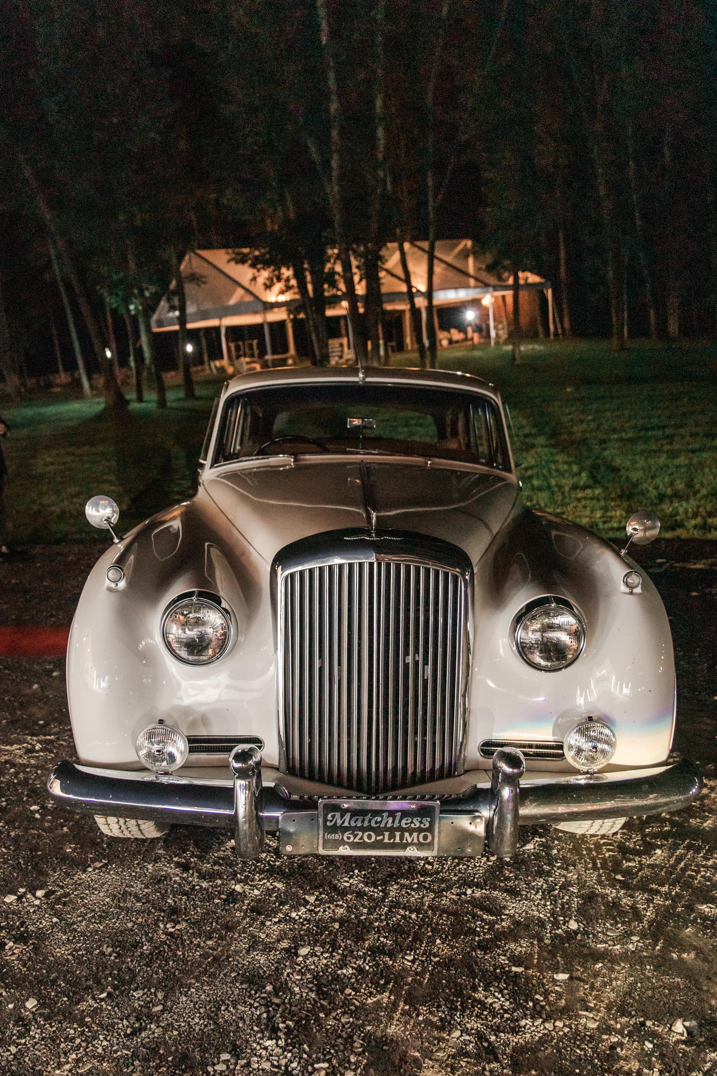A Classic Summer Wedding at Saddle Woods Farm photo 2