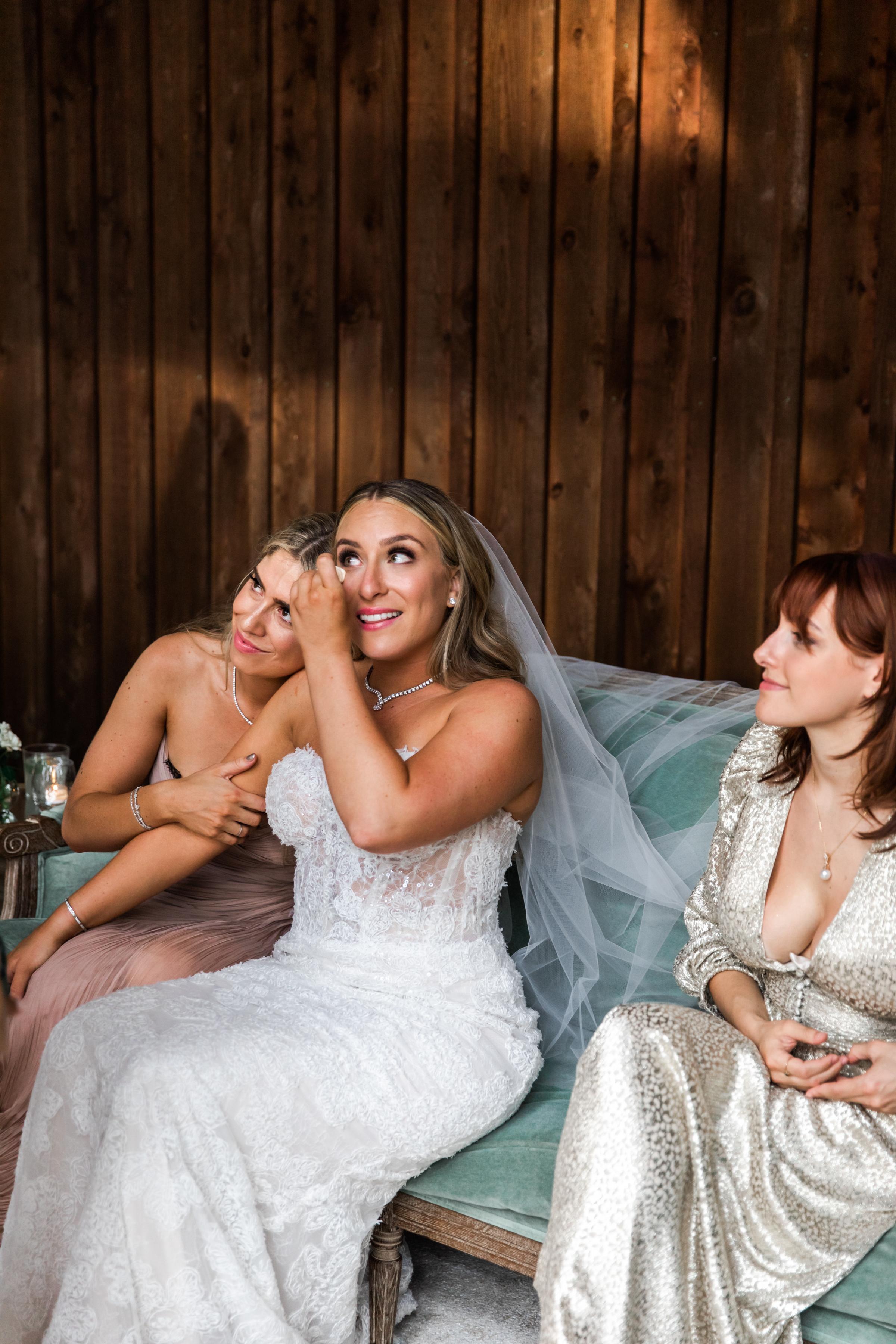 A Classic Summer Wedding at Saddle Woods Farm 14