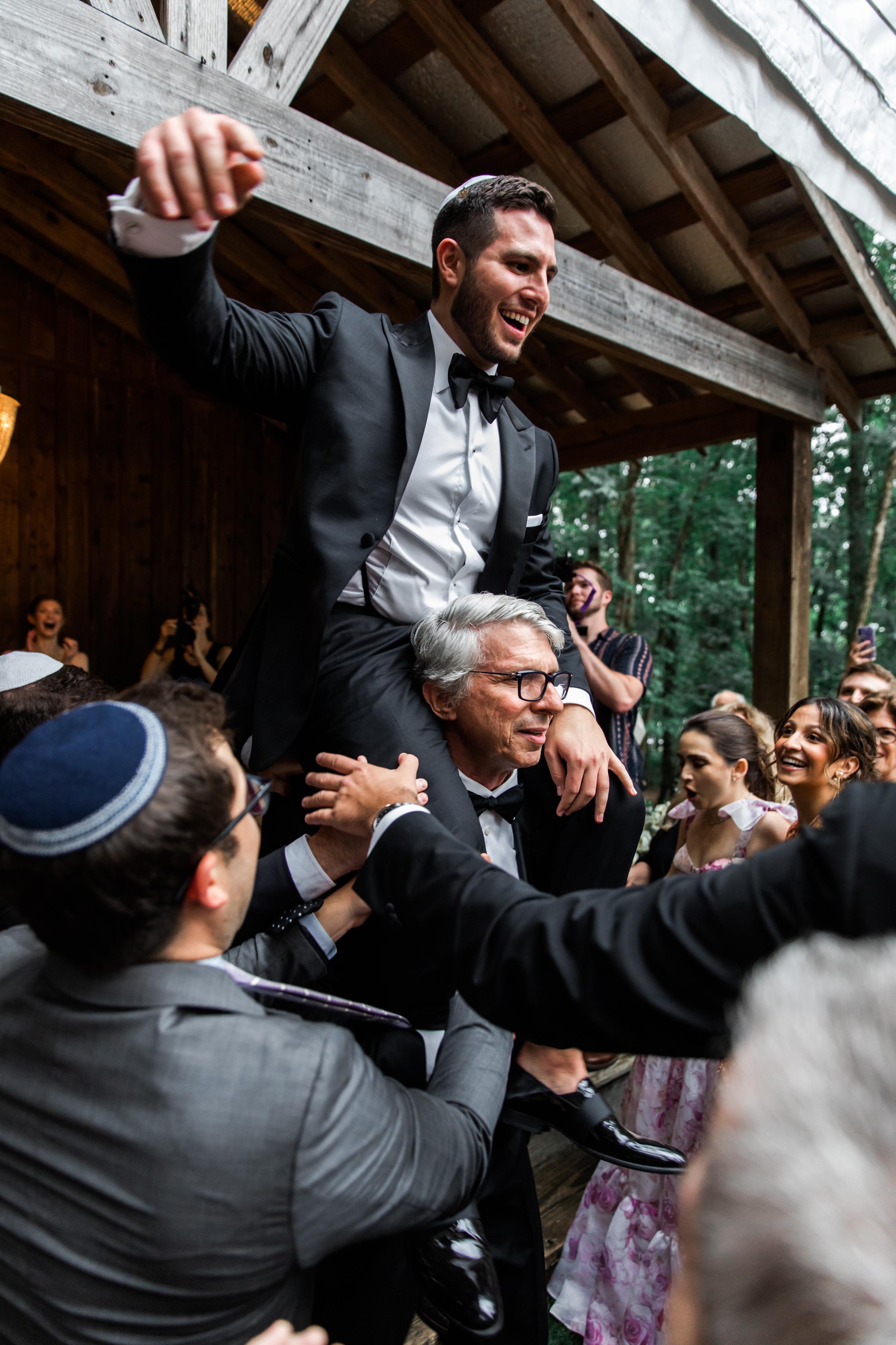 A Classic Summer Wedding at Saddle Woods Farm 8