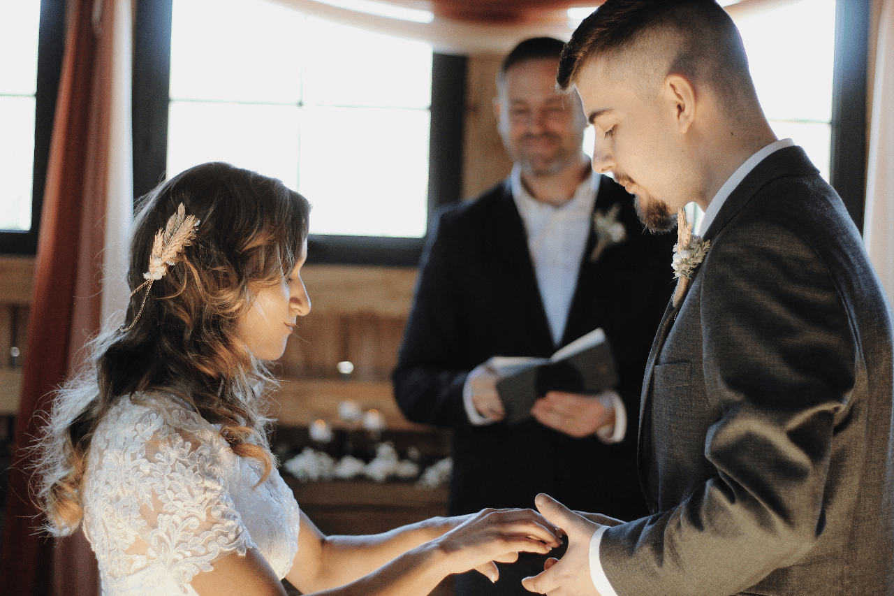 A Rustic Fall Wedding at Graceful Gatherings at LedgeRock