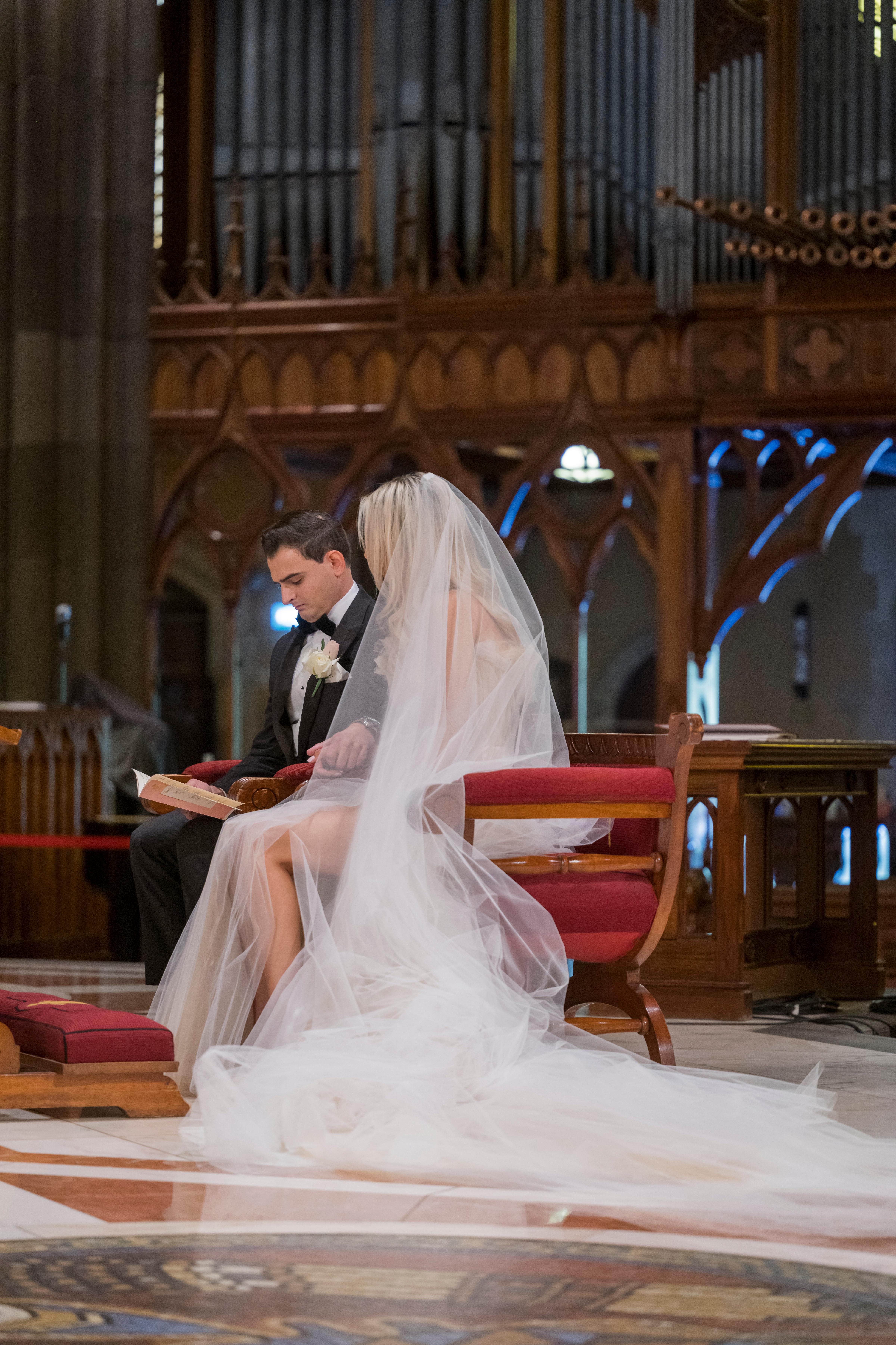A Spring Glamorous Wedding at Metropolis Events 91
