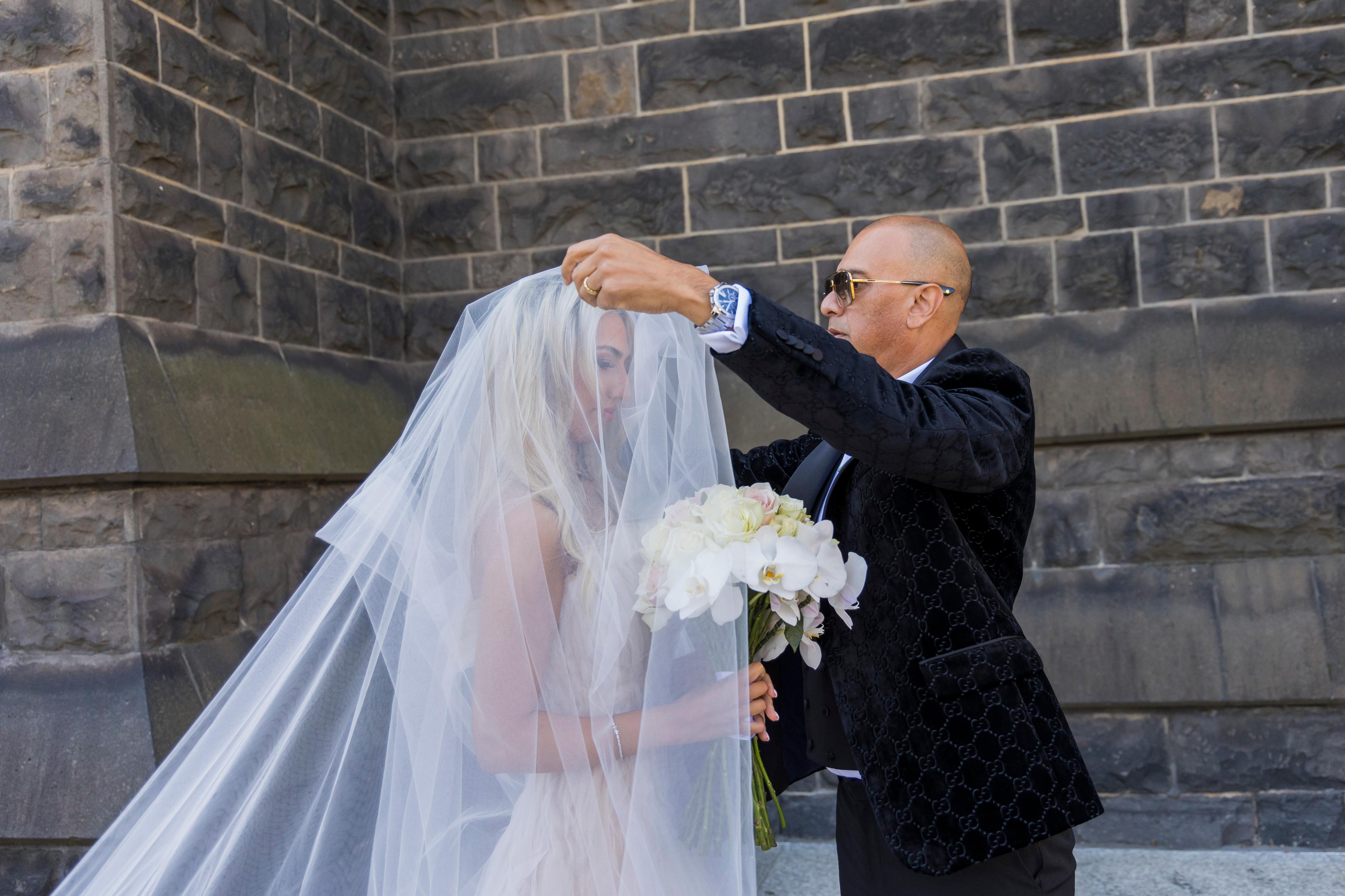 A Spring Glamorous Wedding at Metropolis Events 33