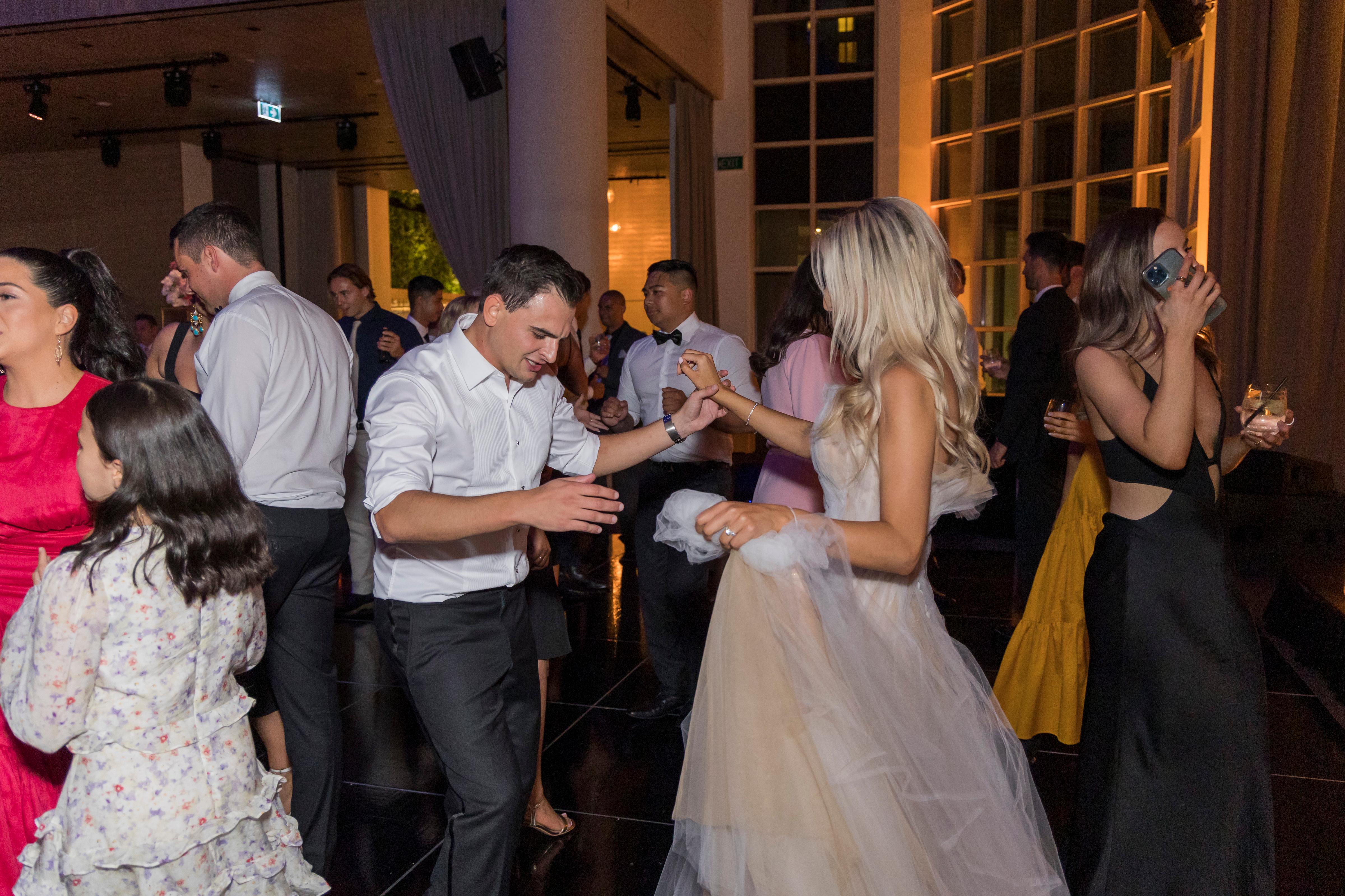 A Spring Glamorous Wedding at Metropolis Events 59