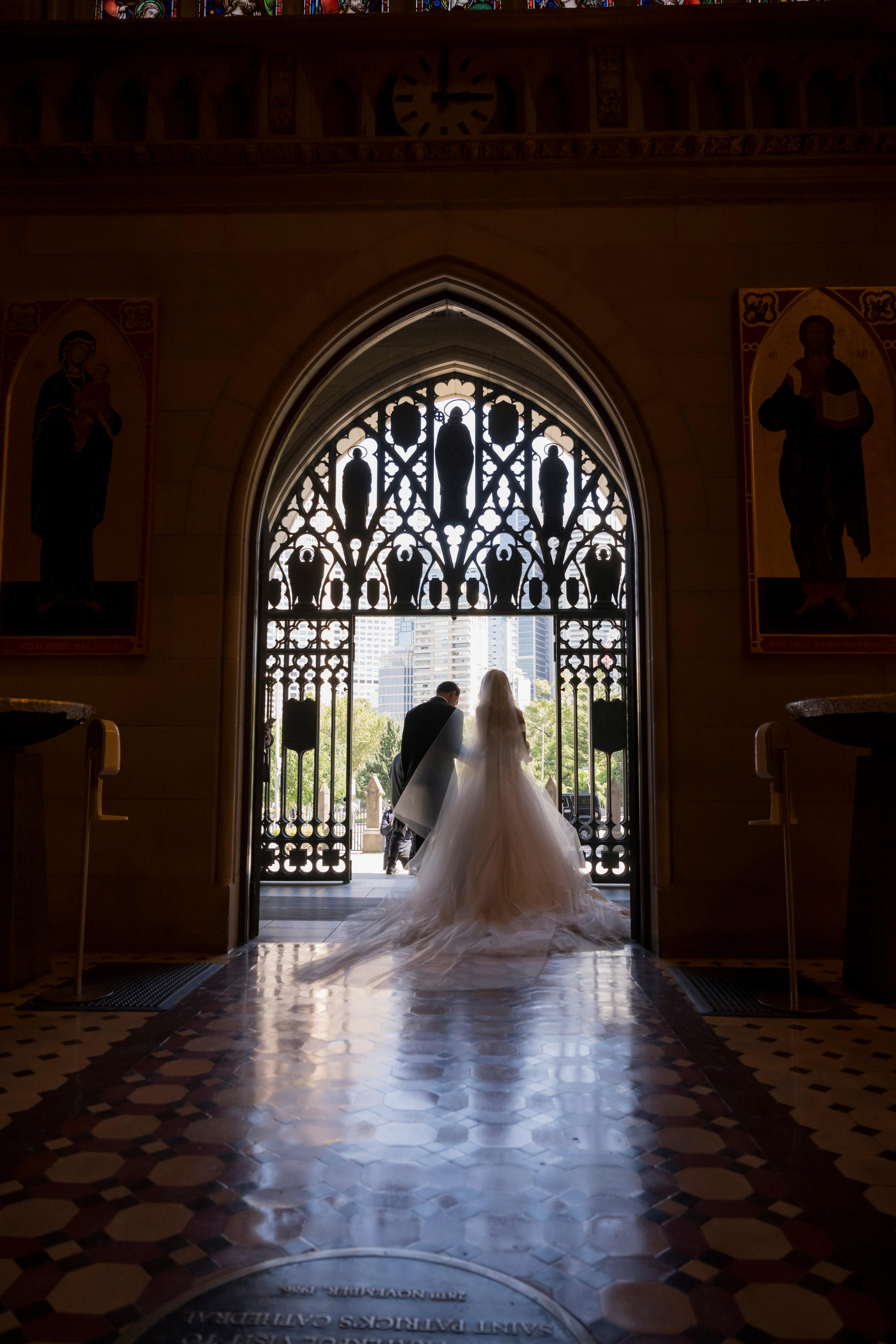 A Spring Glamorous Wedding at Metropolis Events 76