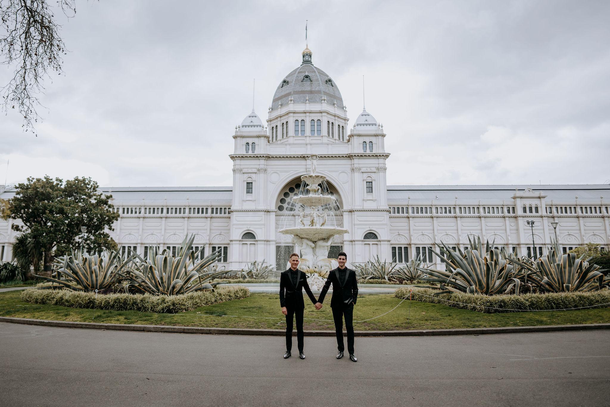 A Glamorous Summer Wedding at Twotonmax 9
