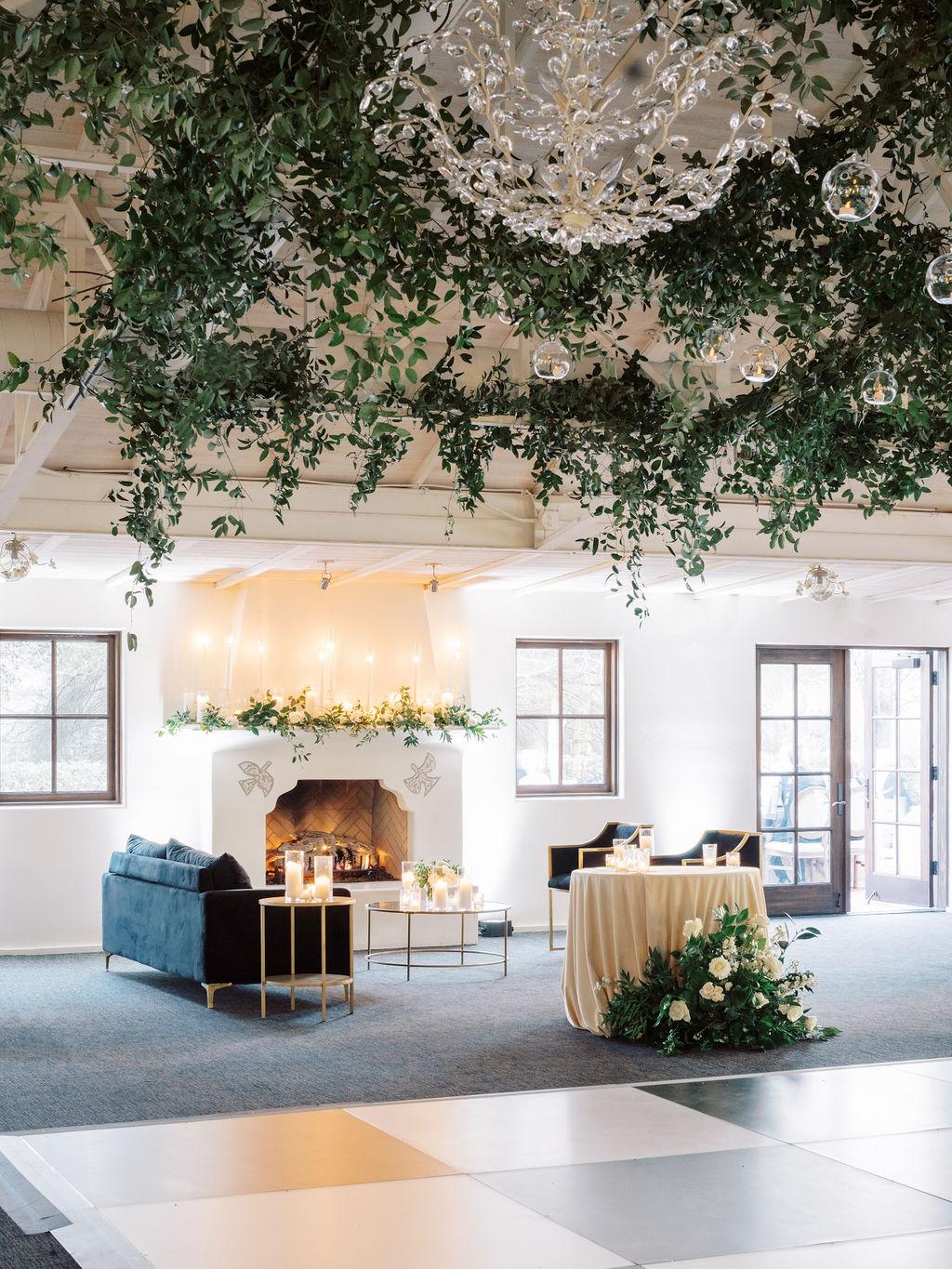 A Romantic Winter Wedding at El Chorro