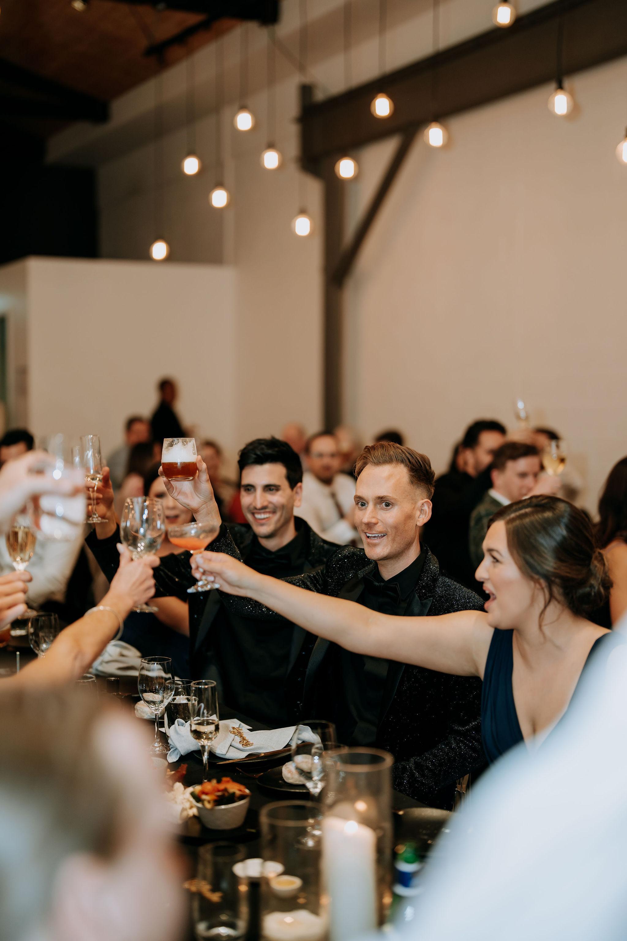 A Glamorous Summer Wedding at Twotonmax 10