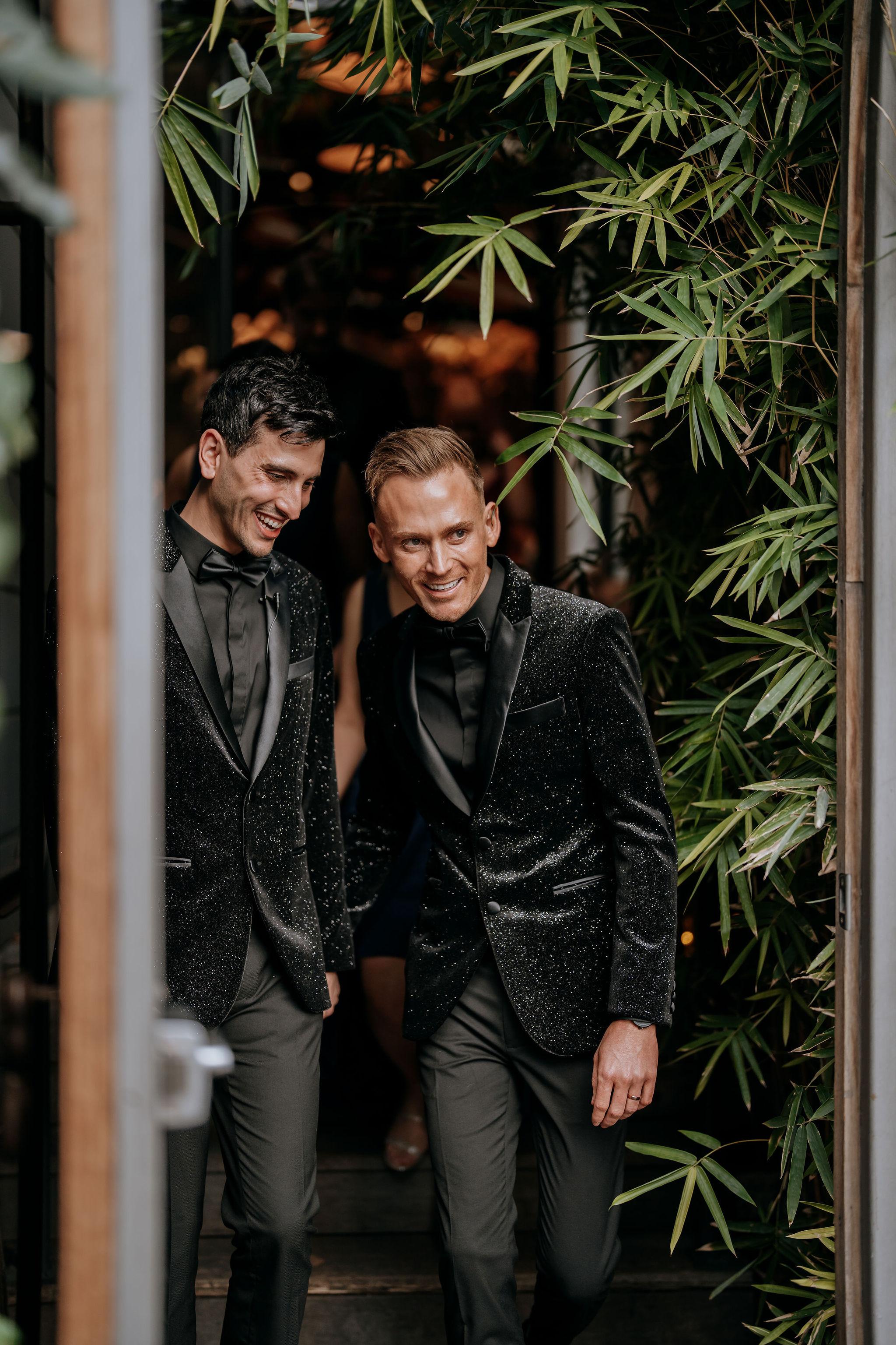 A Glamorous Summer Wedding at Twotonmax 61