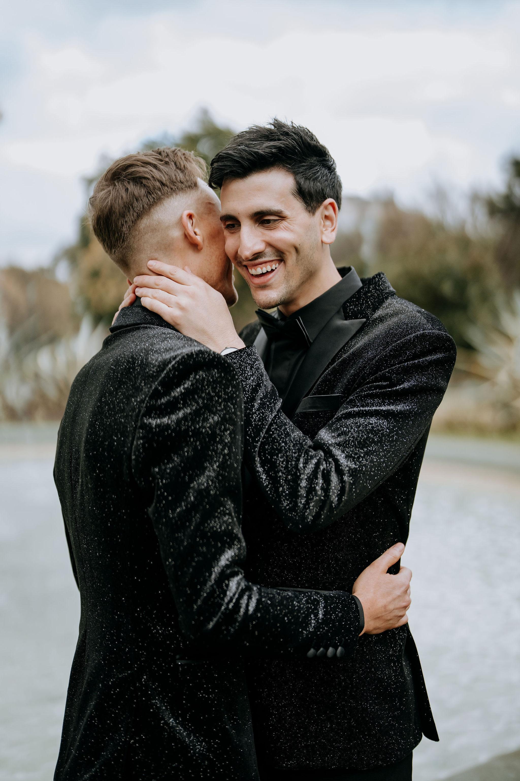 A Glamorous Summer Wedding at Twotonmax 48