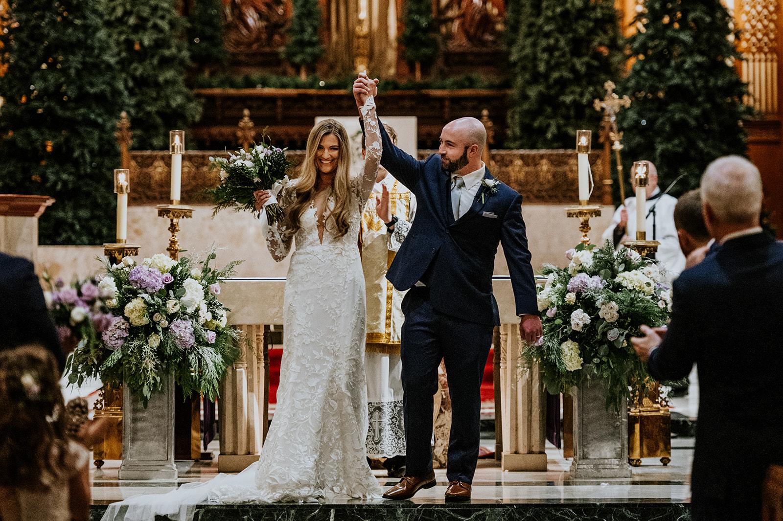 A Glamorous Winter Wedding at Old Courthouse 34