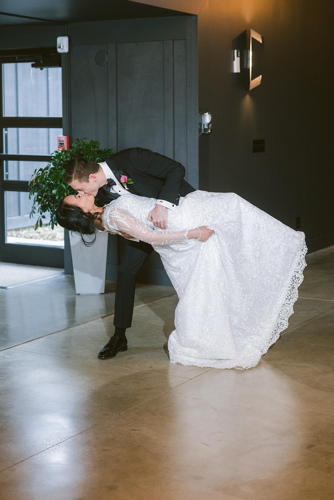 A Classic Spring Wedding at Jorgensen Oak Grove 27