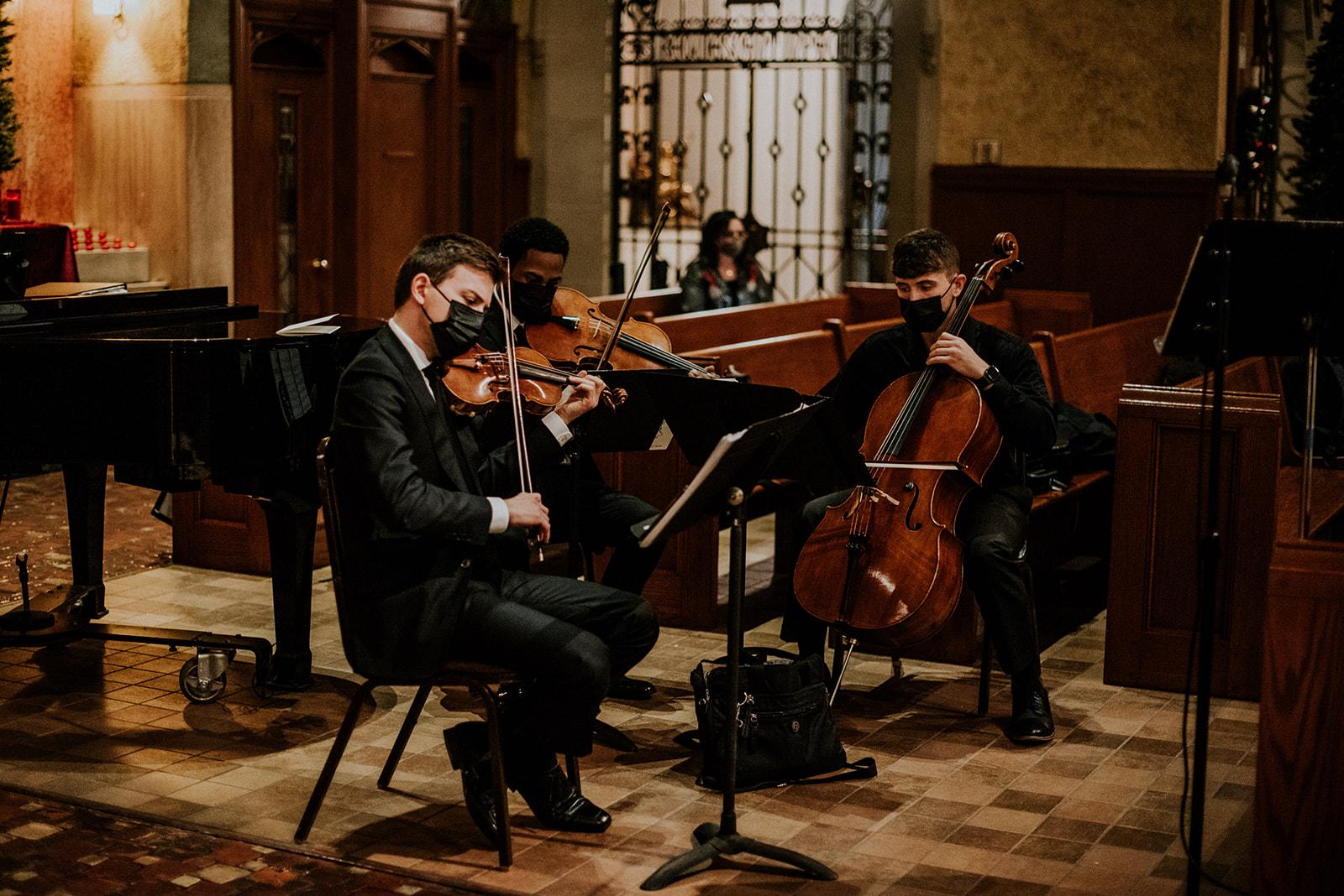 A Glamorous Winter Wedding at Old Courthouse 25