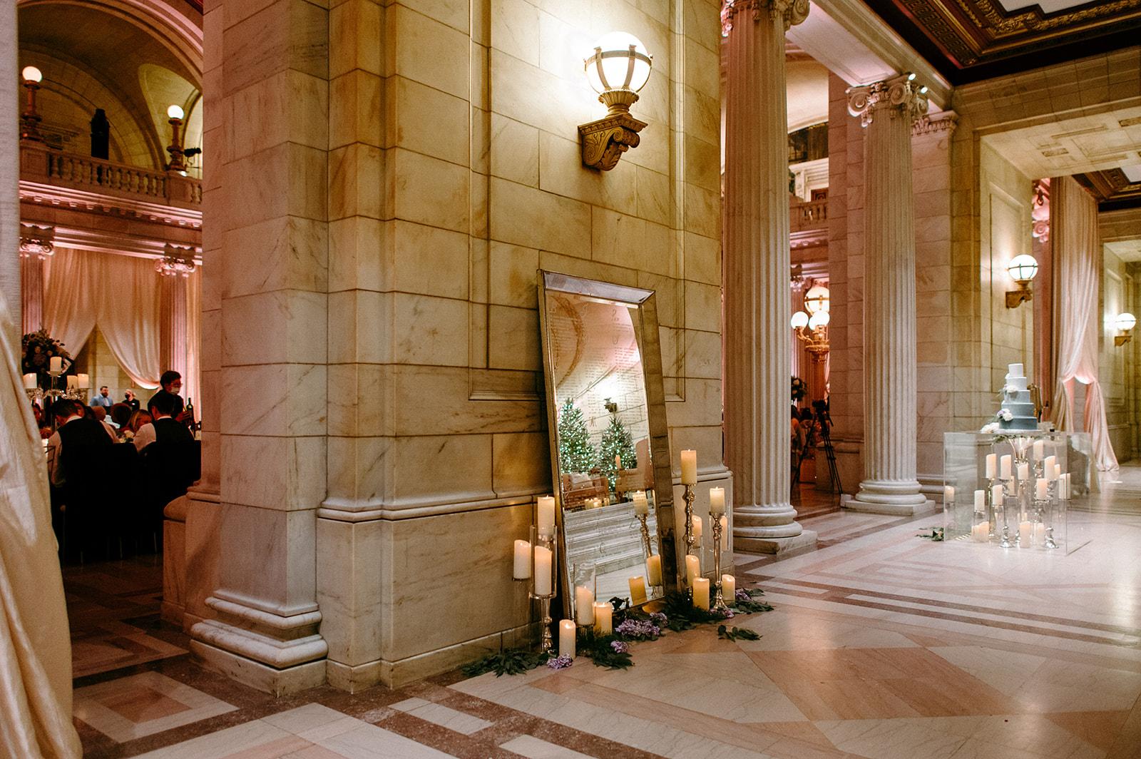 A Glamorous Winter Wedding at Old Courthouse 58