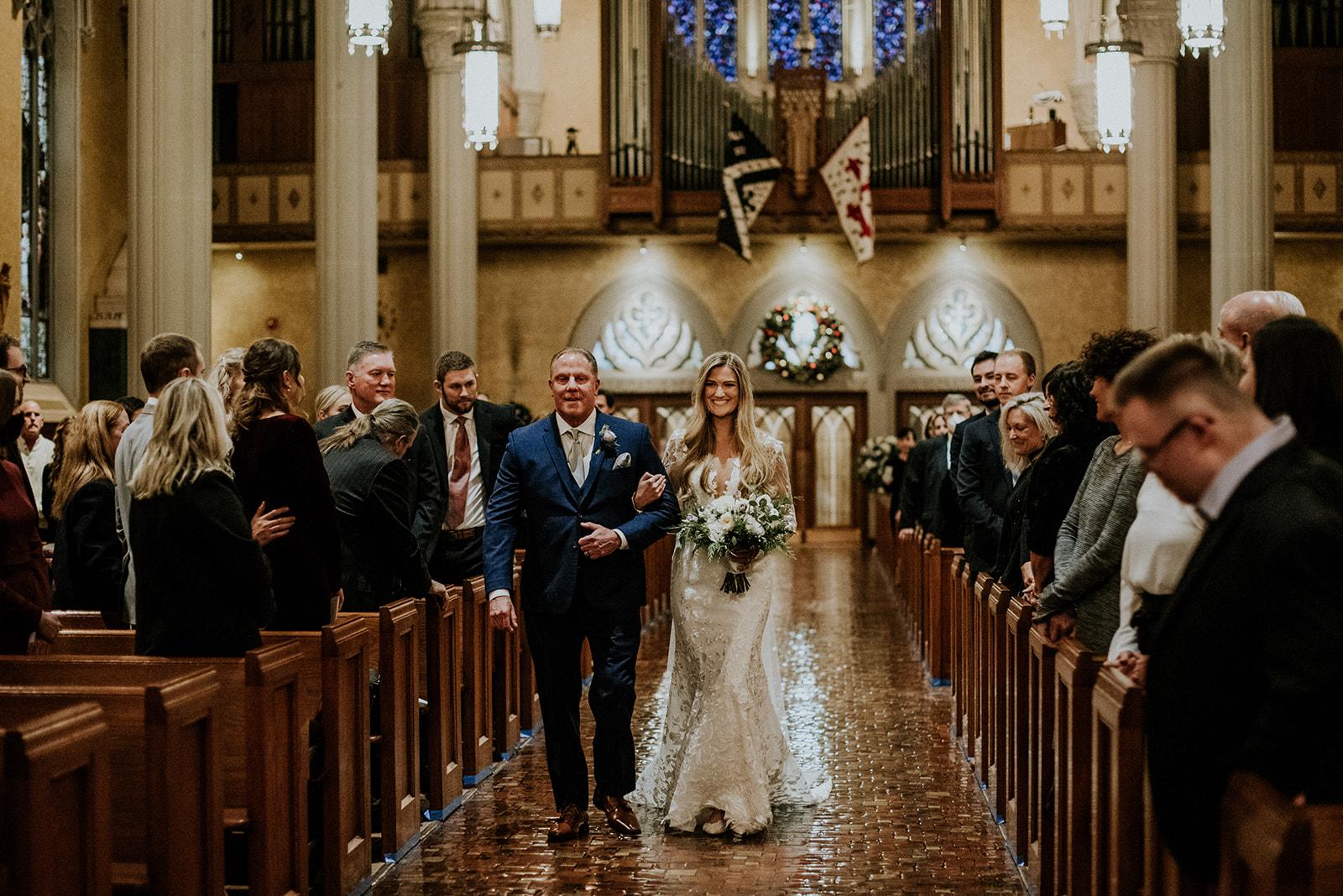 A Glamorous Winter Wedding at Old Courthouse 24