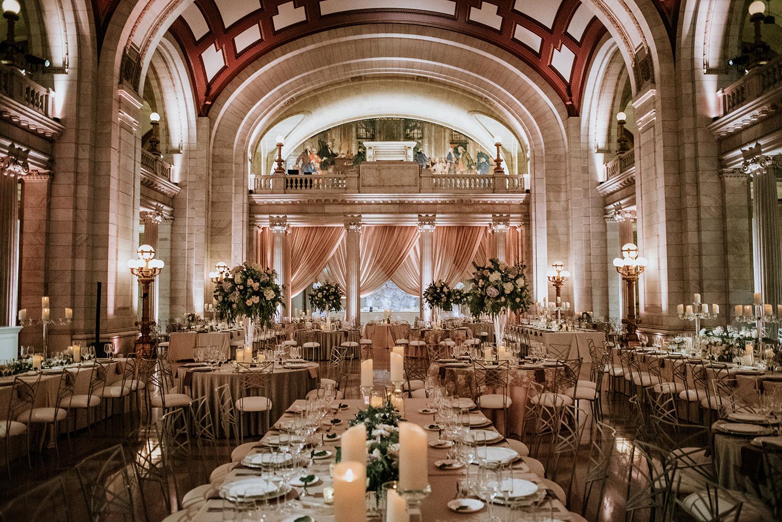 A Glamorous Winter Wedding at Old Courthouse 33