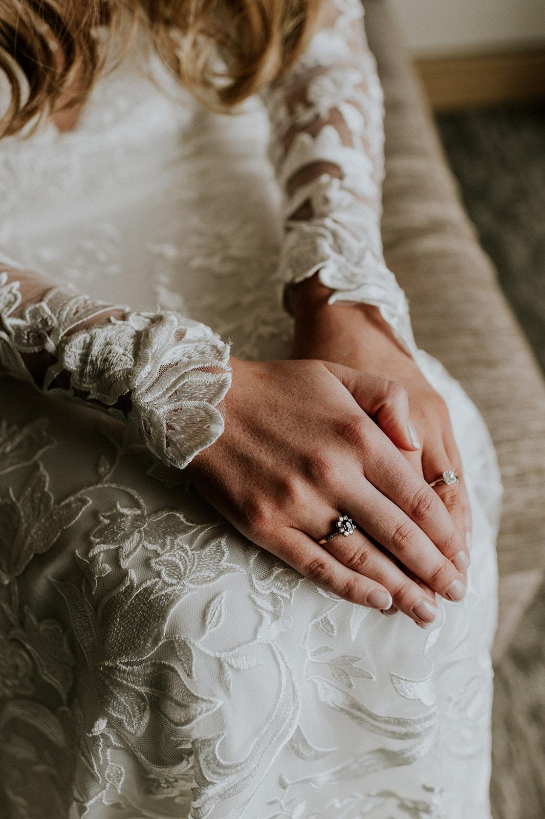 A Glamorous Winter Wedding at Old Courthouse 10