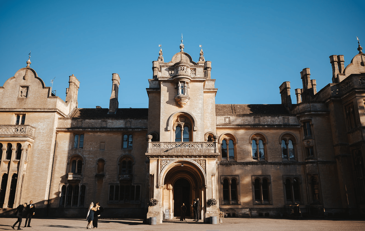 A Romantic Winter Wedding at Grittleton House 20
