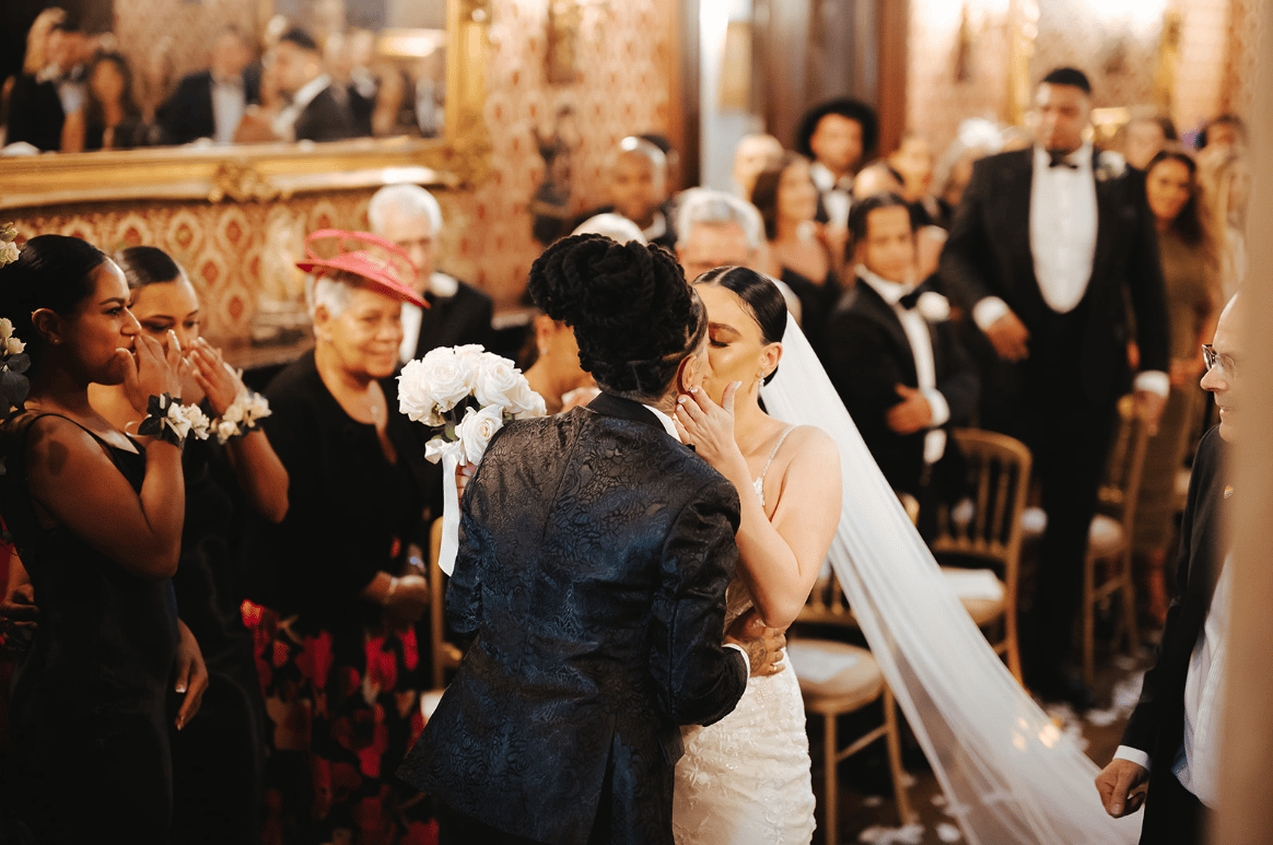 A Romantic Winter Wedding at Grittleton House 21