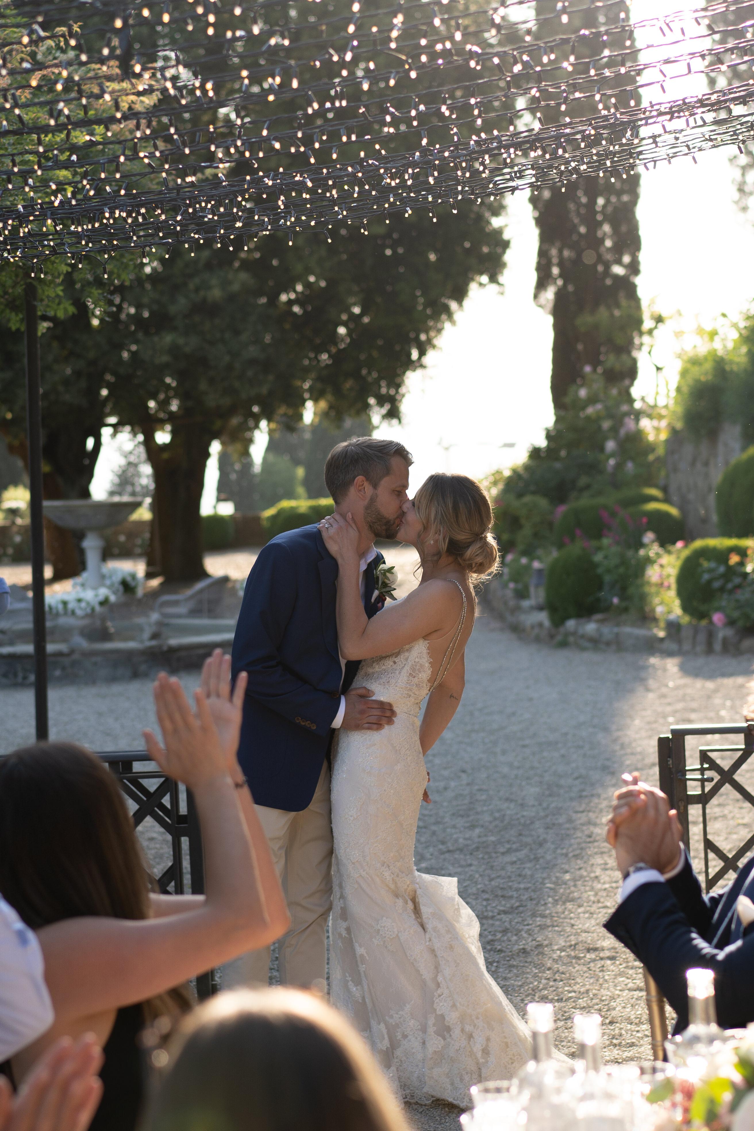 A Glamorous Spring Wedding at Villa Le Fontanelle 1