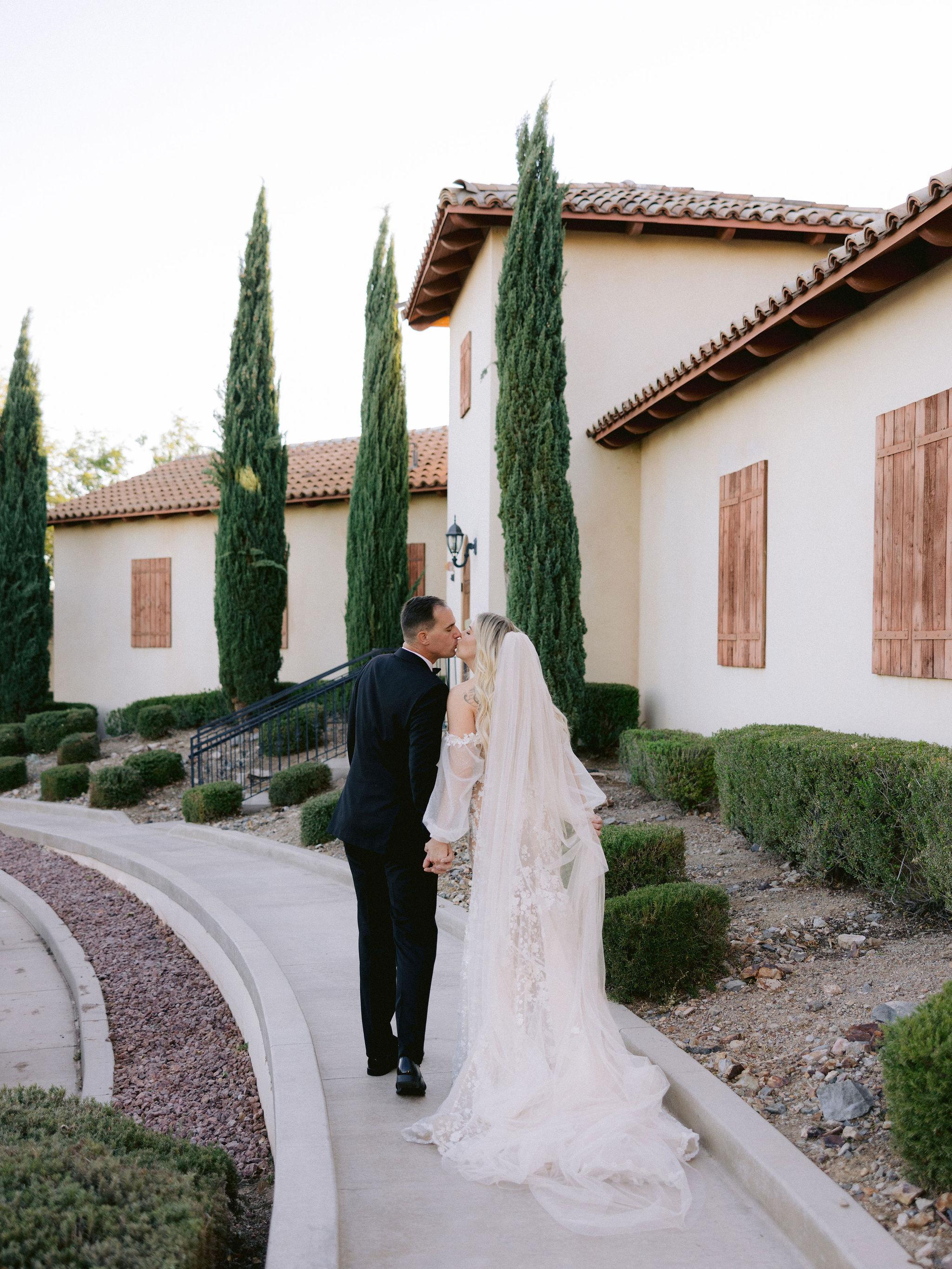A Boho Summer Wedding at Cascata Gold Club 28