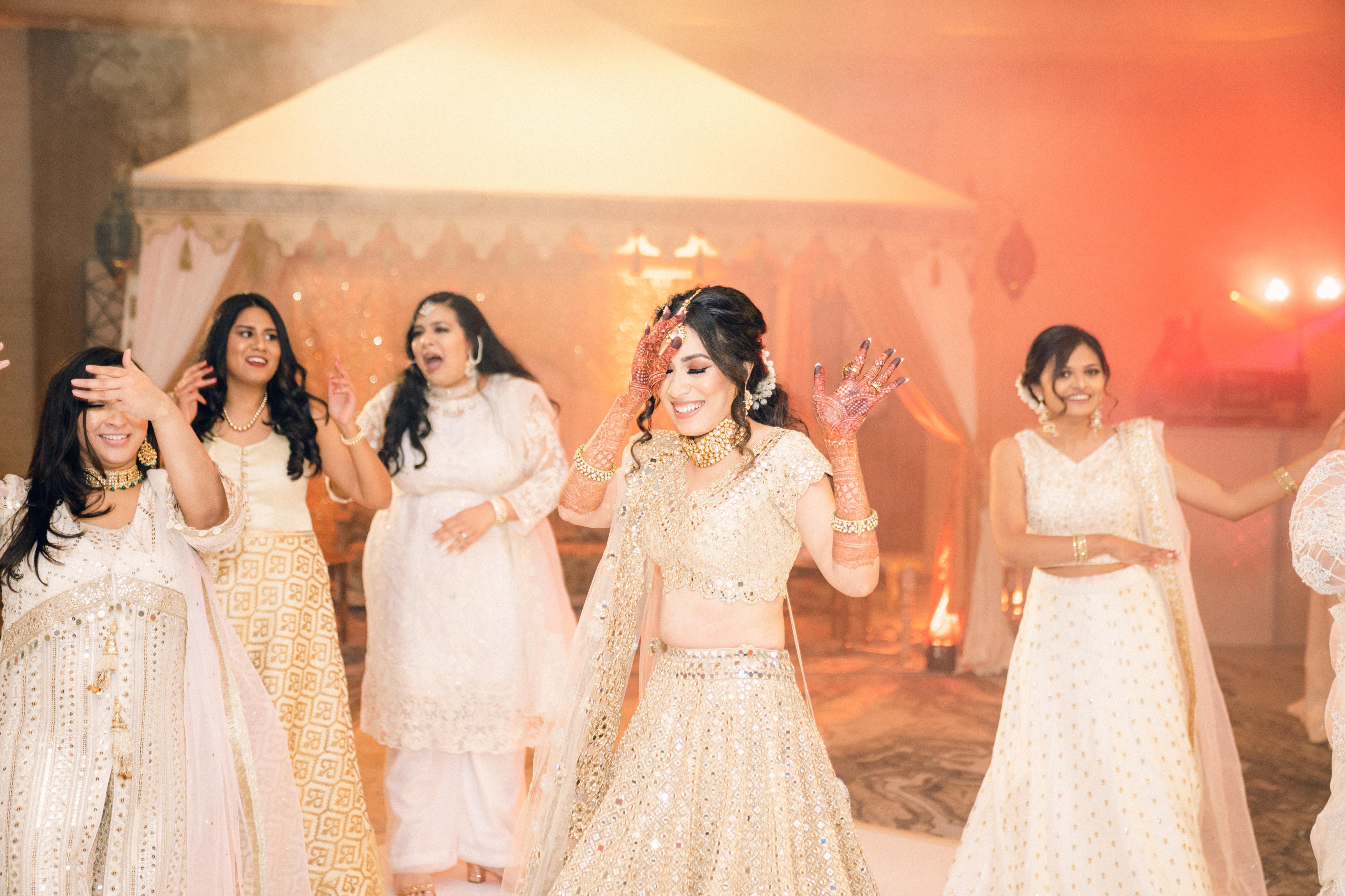 A Romantic Spring Wedding at Vizcaya Museum & Gardens 18