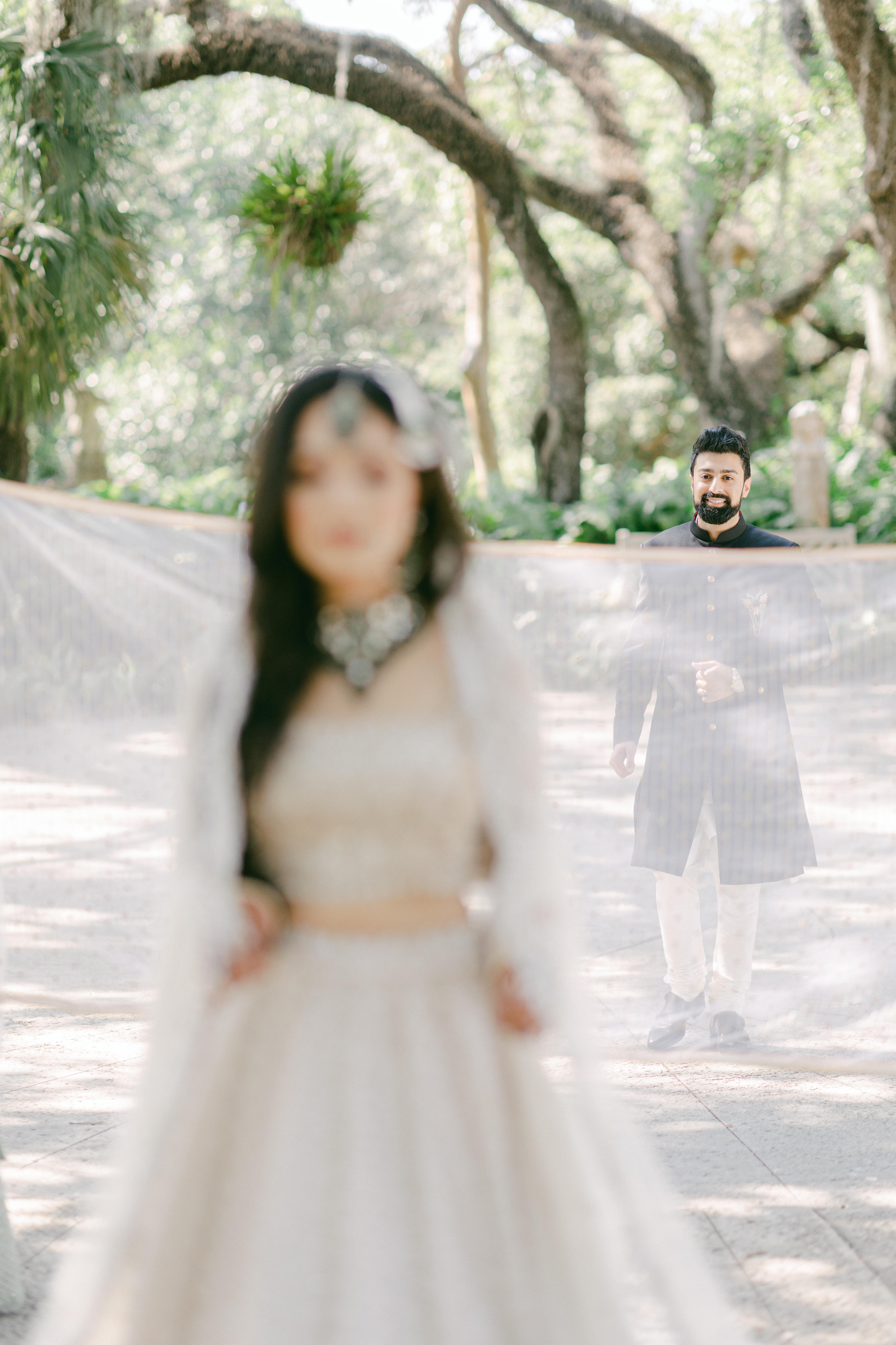A Romantic Spring Wedding at Vizcaya Museum & Gardens 2