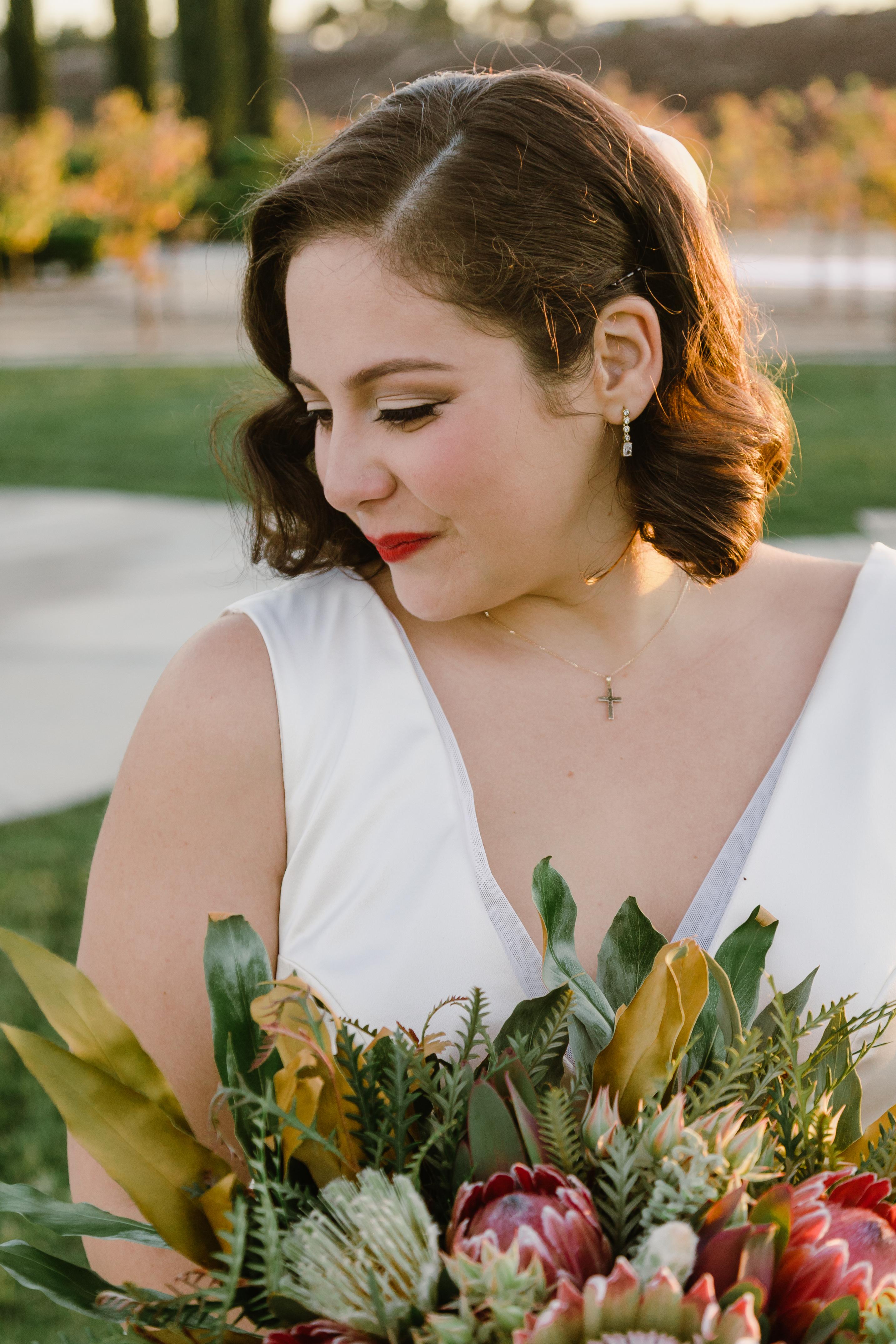 A Romantic Fall Wedding at Avensole Winery 8