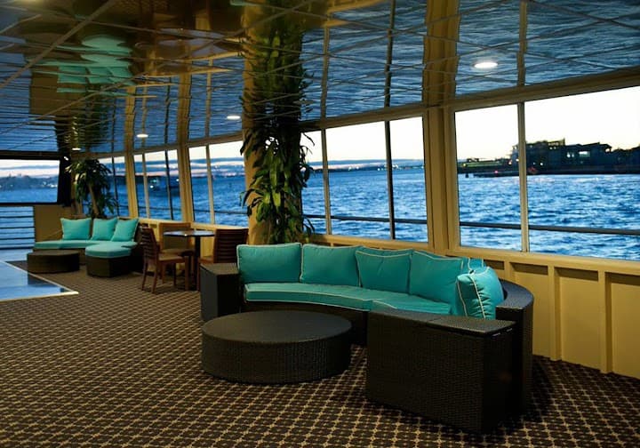 Aqua Azul Yacht portfolio 4