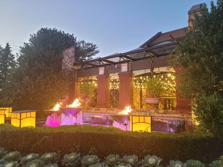 Crest Hollow Country Club portfolio 3