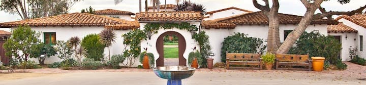 Casa Romantica Cultural Center and Gardens