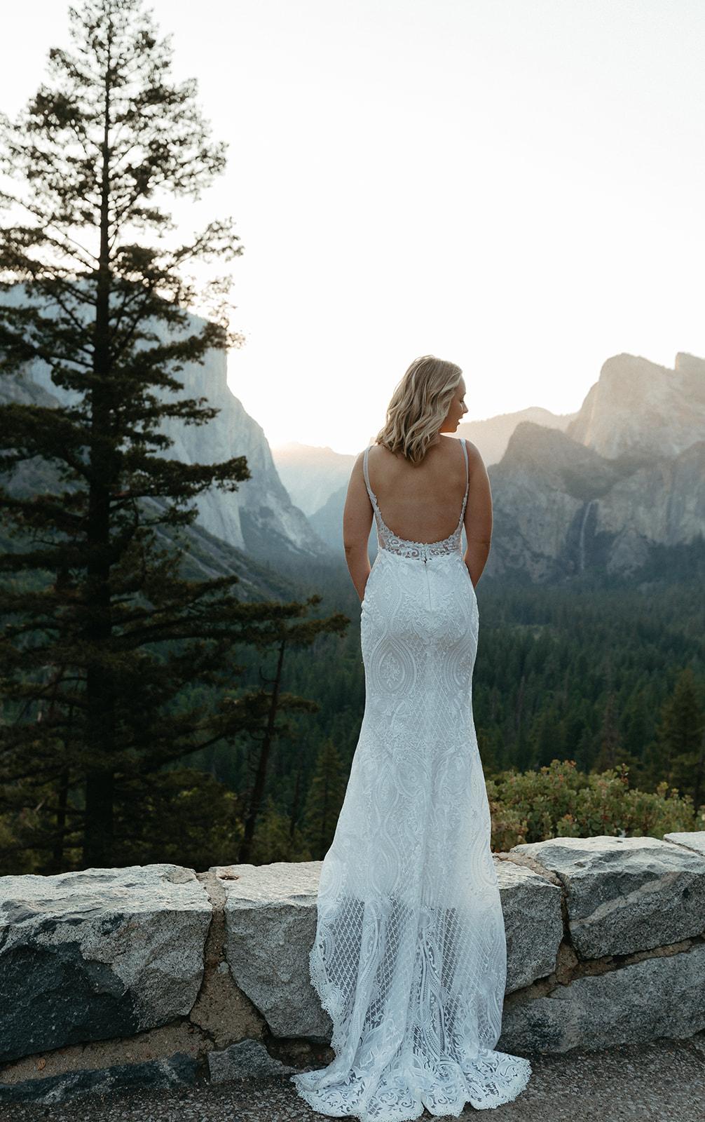 A Romantic Fall Wedding at Yosemite National Park 14