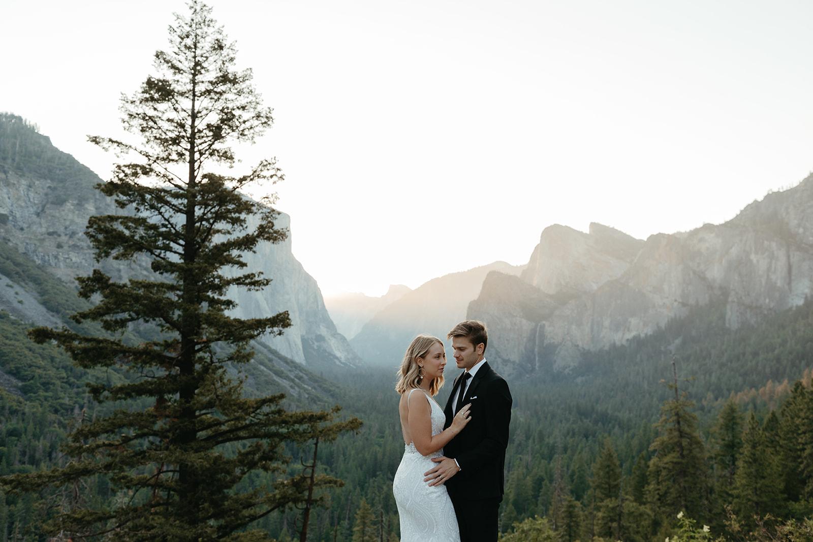 A Romantic Fall Wedding at Yosemite National Park 8