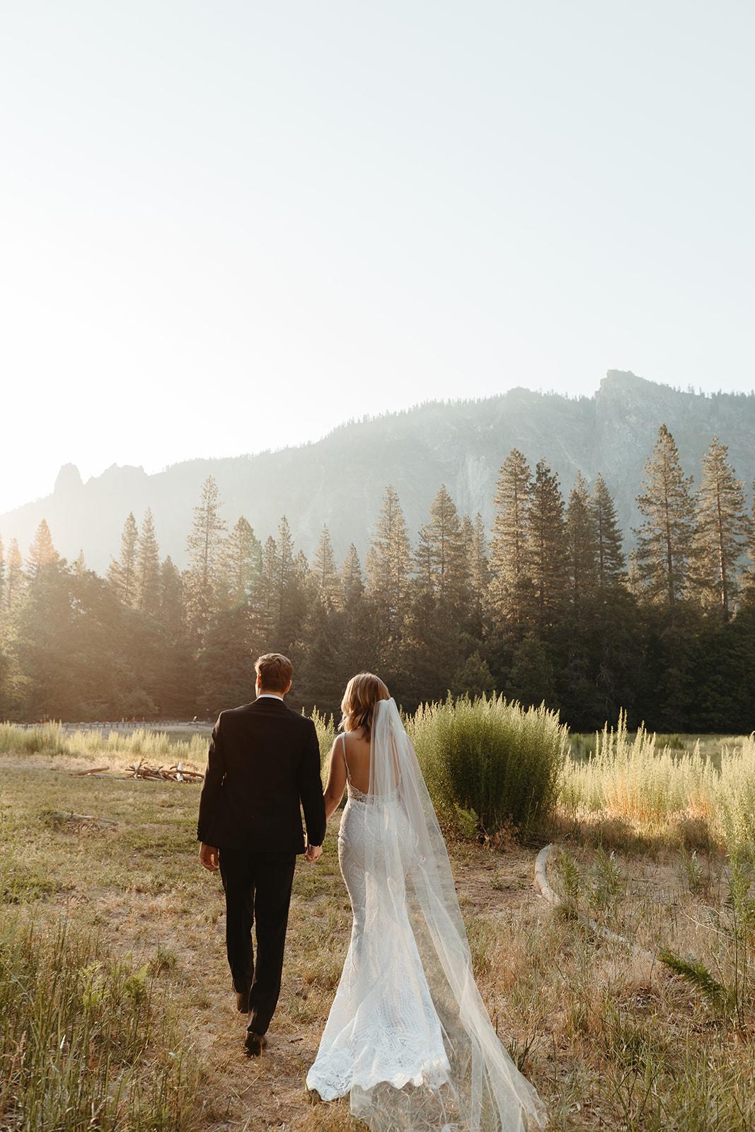A Romantic Fall Wedding at Yosemite National Park 21