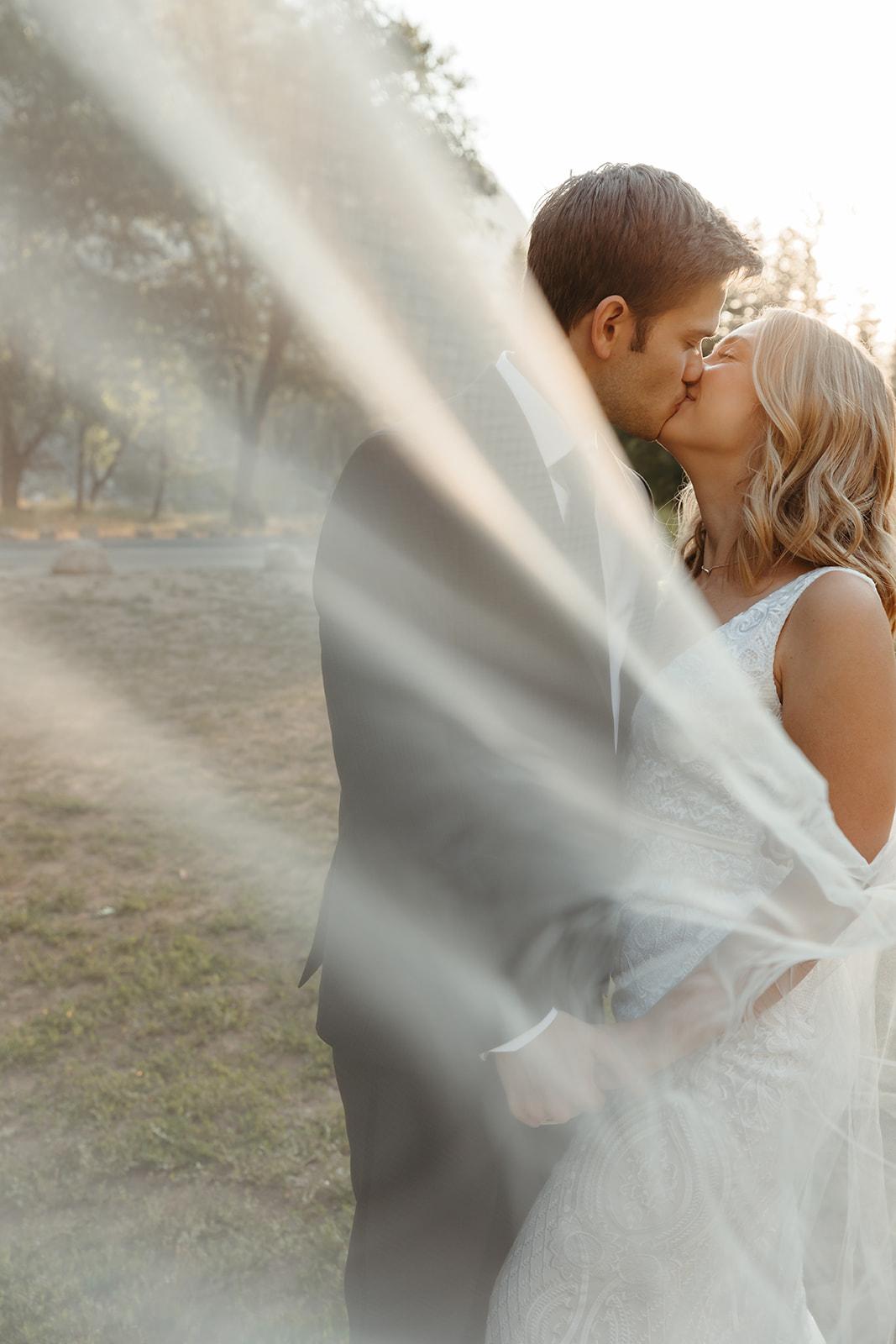A Romantic Fall Wedding at Yosemite National Park 3