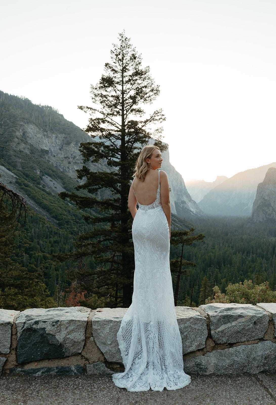 A Romantic Fall Wedding at Yosemite National Park 17