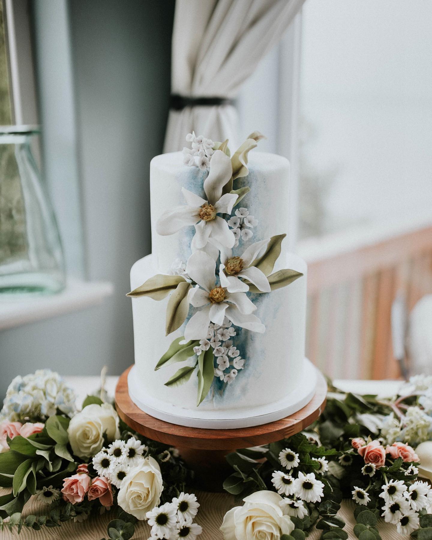 Alaska Wedding Cake Boutique