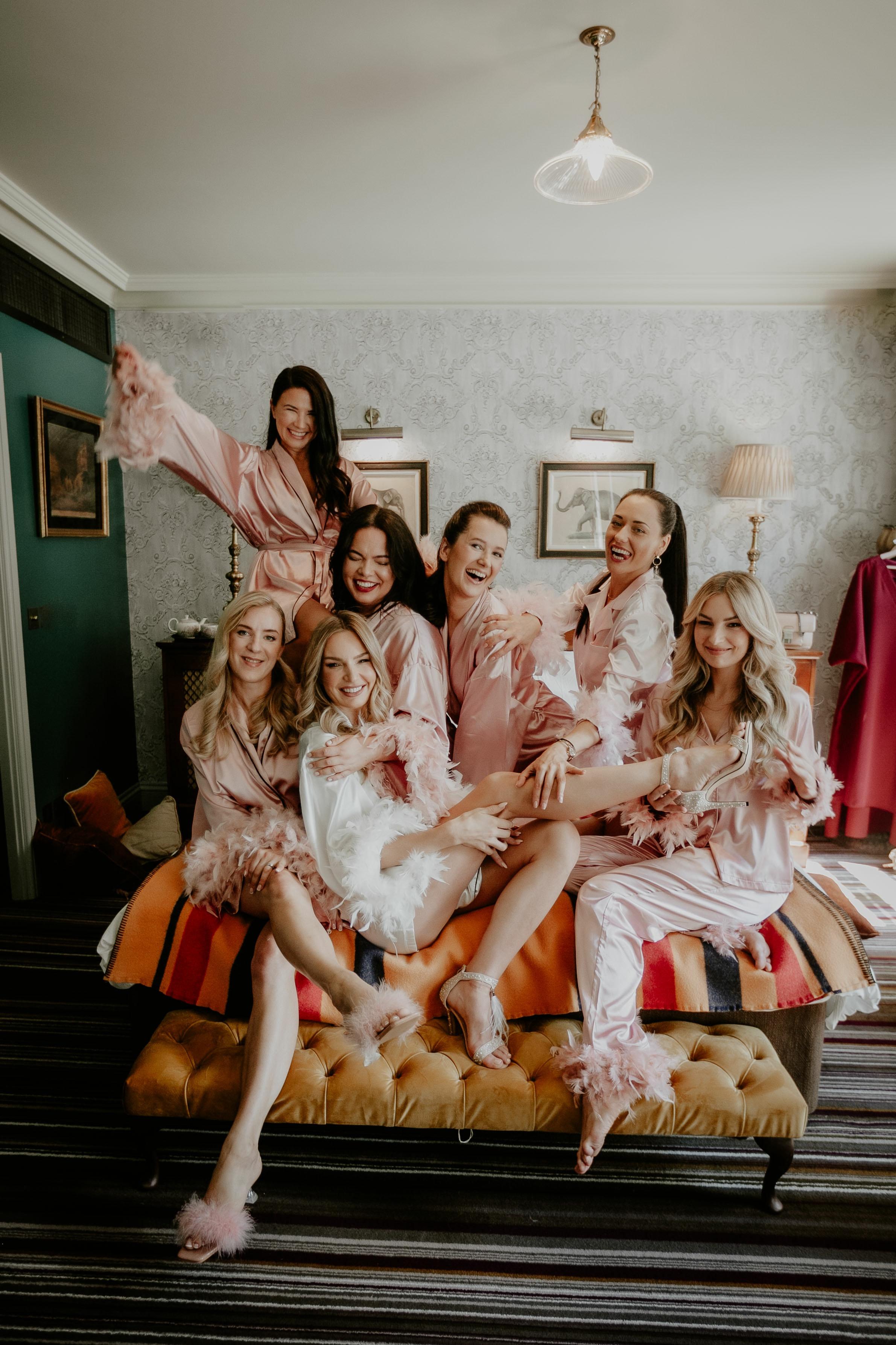 A Modern Summer Wedding at Zetter Townhouse Clekenwell 4