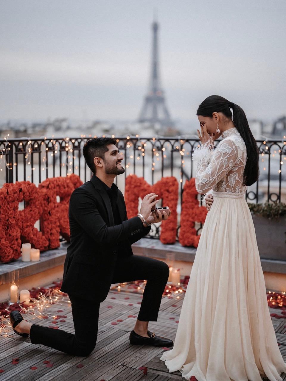 A Romantic Proposal in Paris, France
