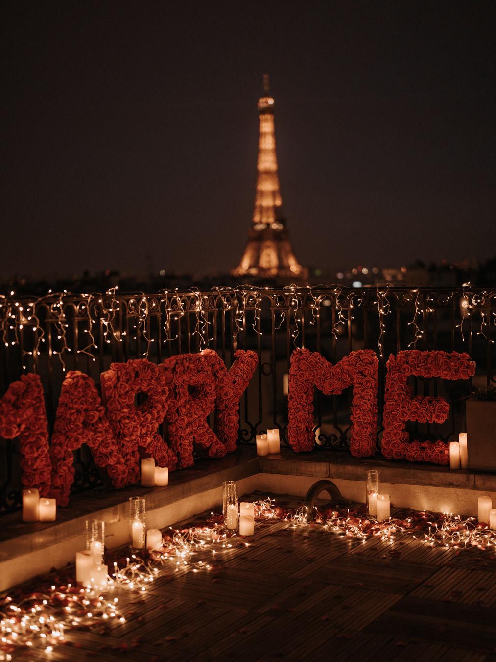 A Romantic Proposal in Paris, France photo 3