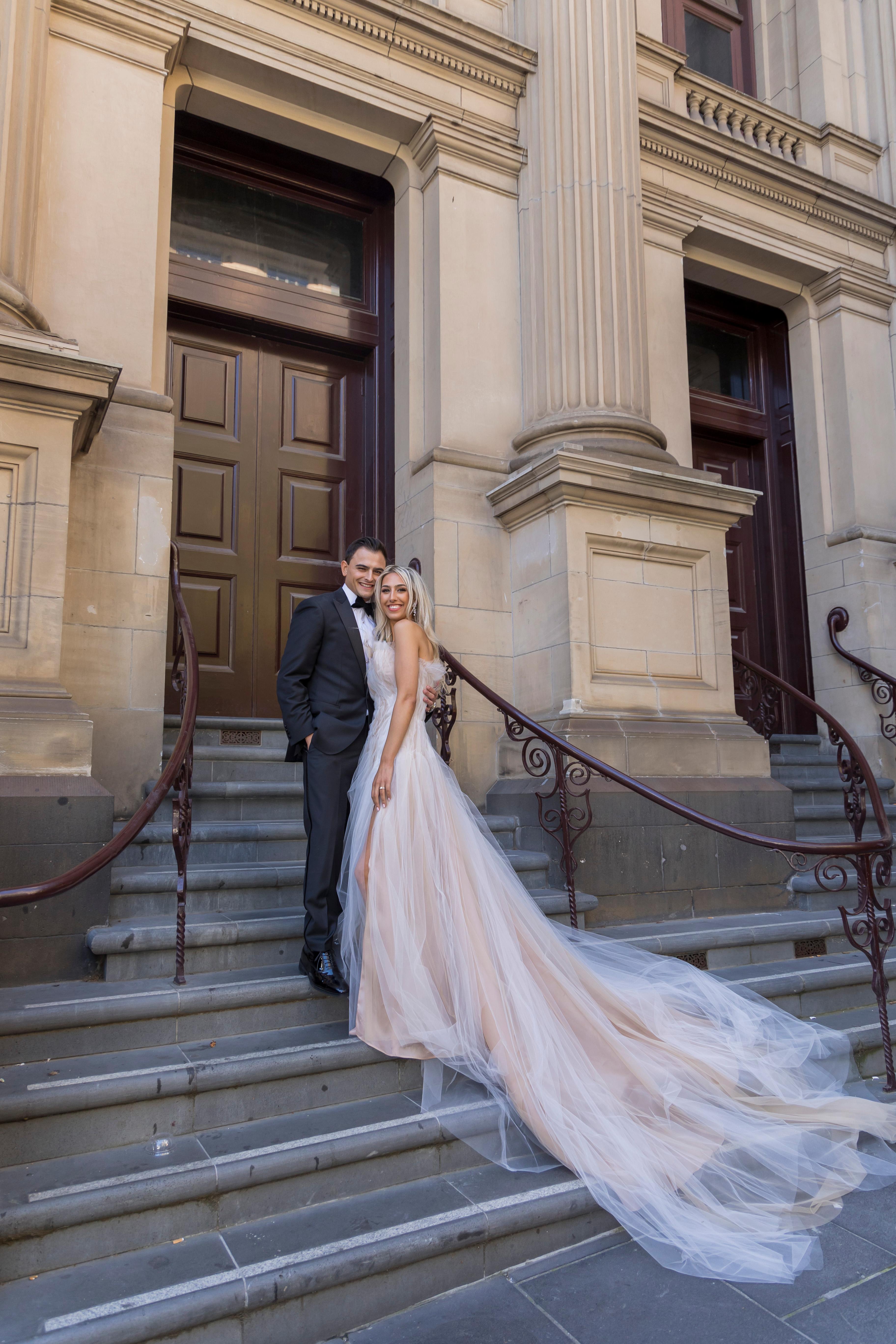A Glamorous Fall Wedding at Metropolis Events photo 4