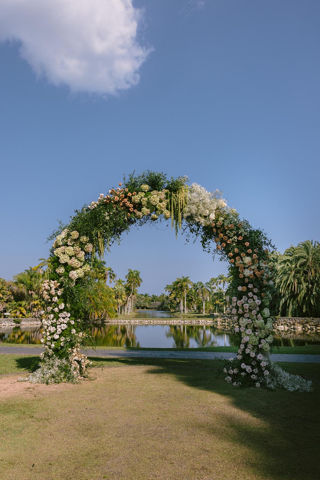 A Romantic Wedding at Fairchild Botanical Garden 27