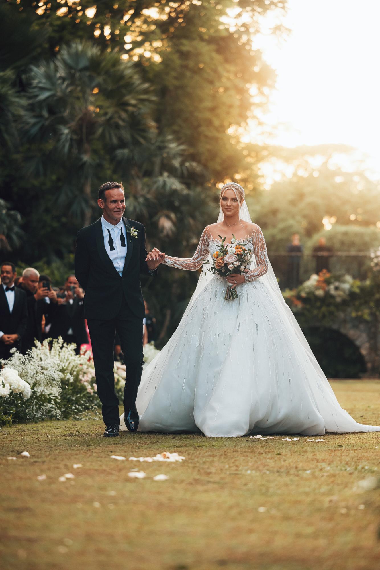 A Whimsical Wedding at Fairchild Botanical Garden 42