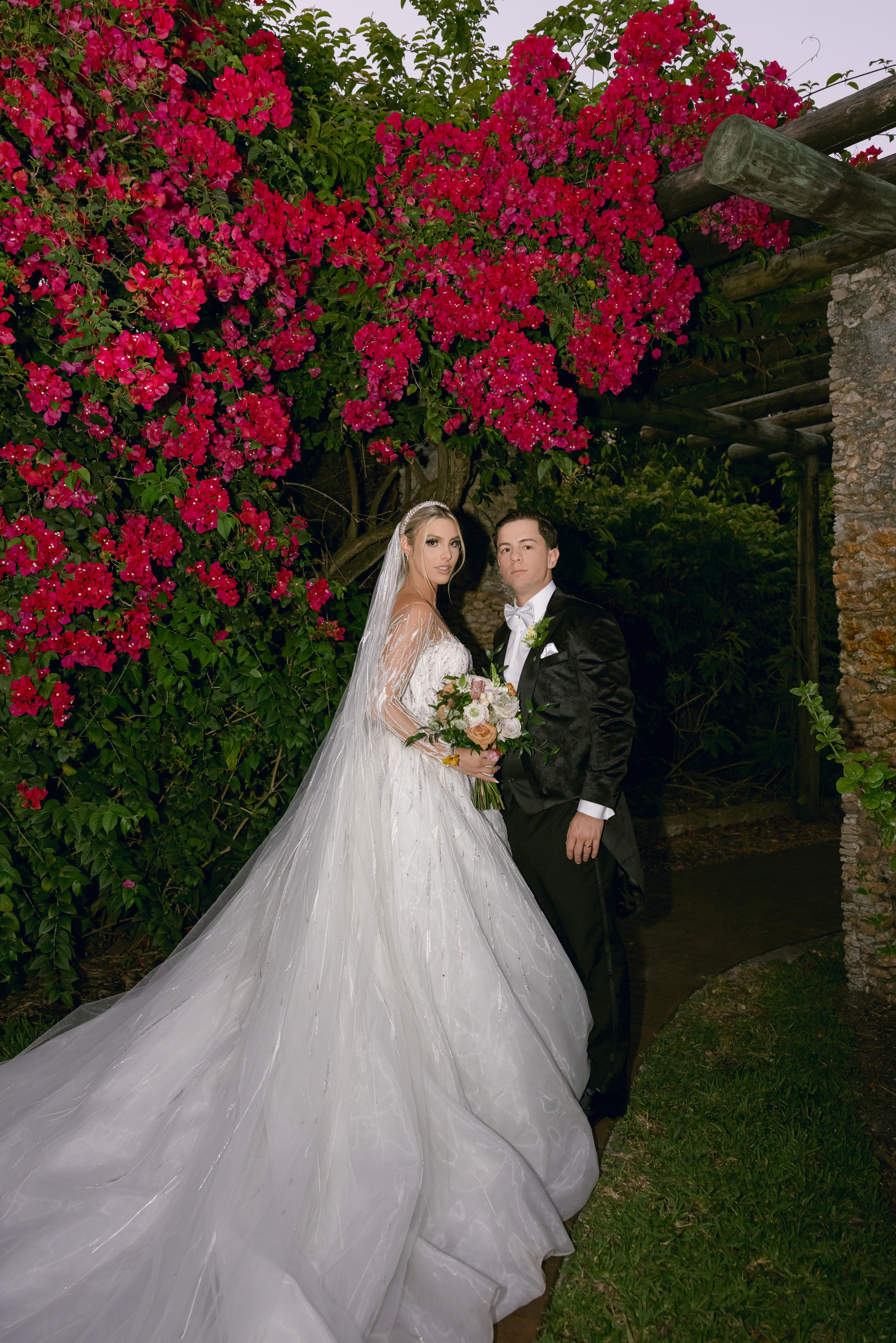 A Romantic Wedding at Fairchild Botanical Garden 28