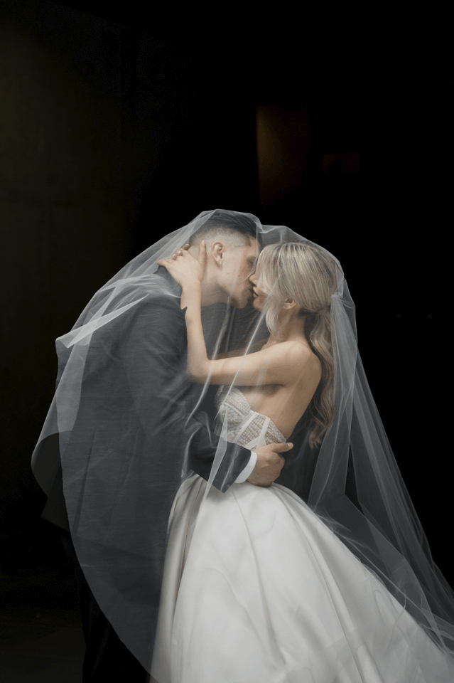 A Modern Fall Wedding at Carousel